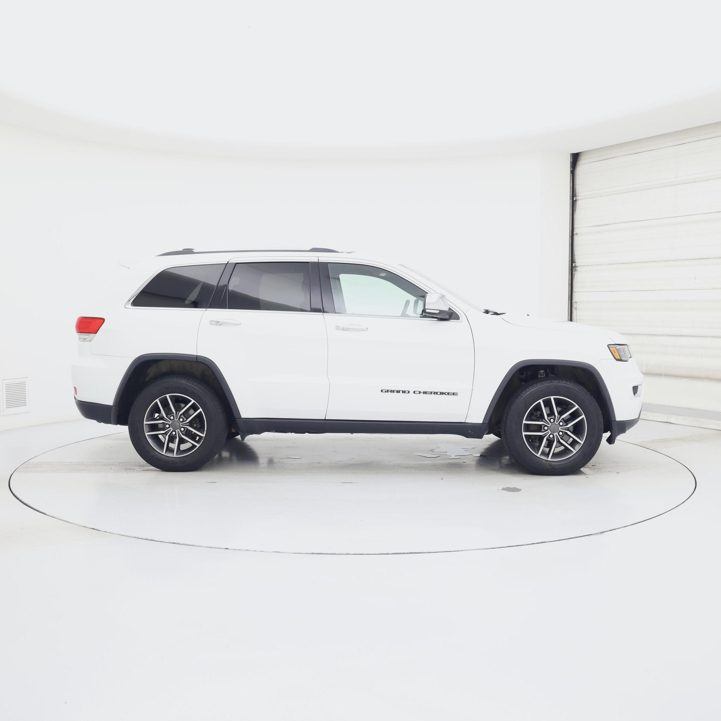 Thumbnail: 2019 Jeep Grand Cherokee - 7