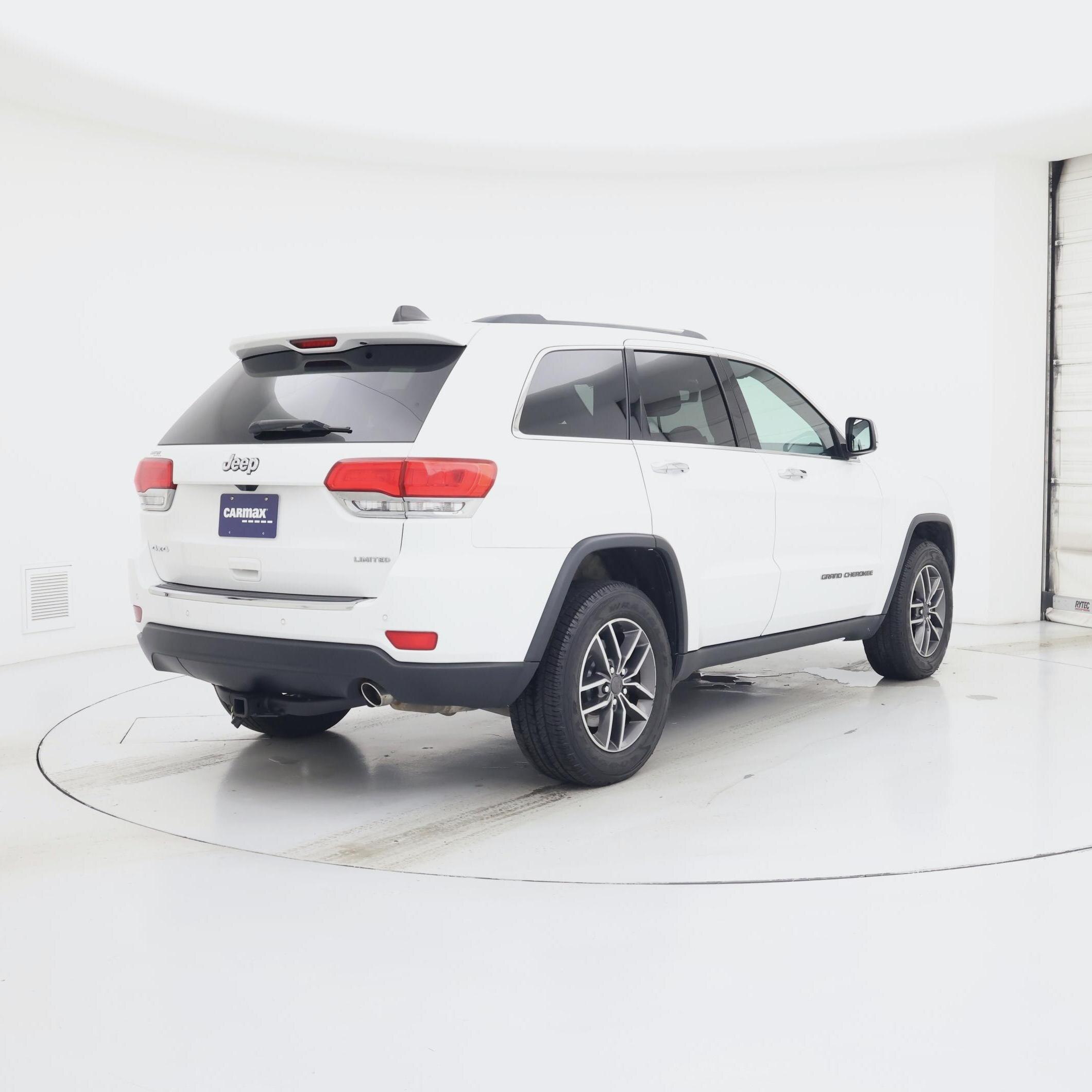 Thumbnail: 2019 Jeep Grand Cherokee - 8