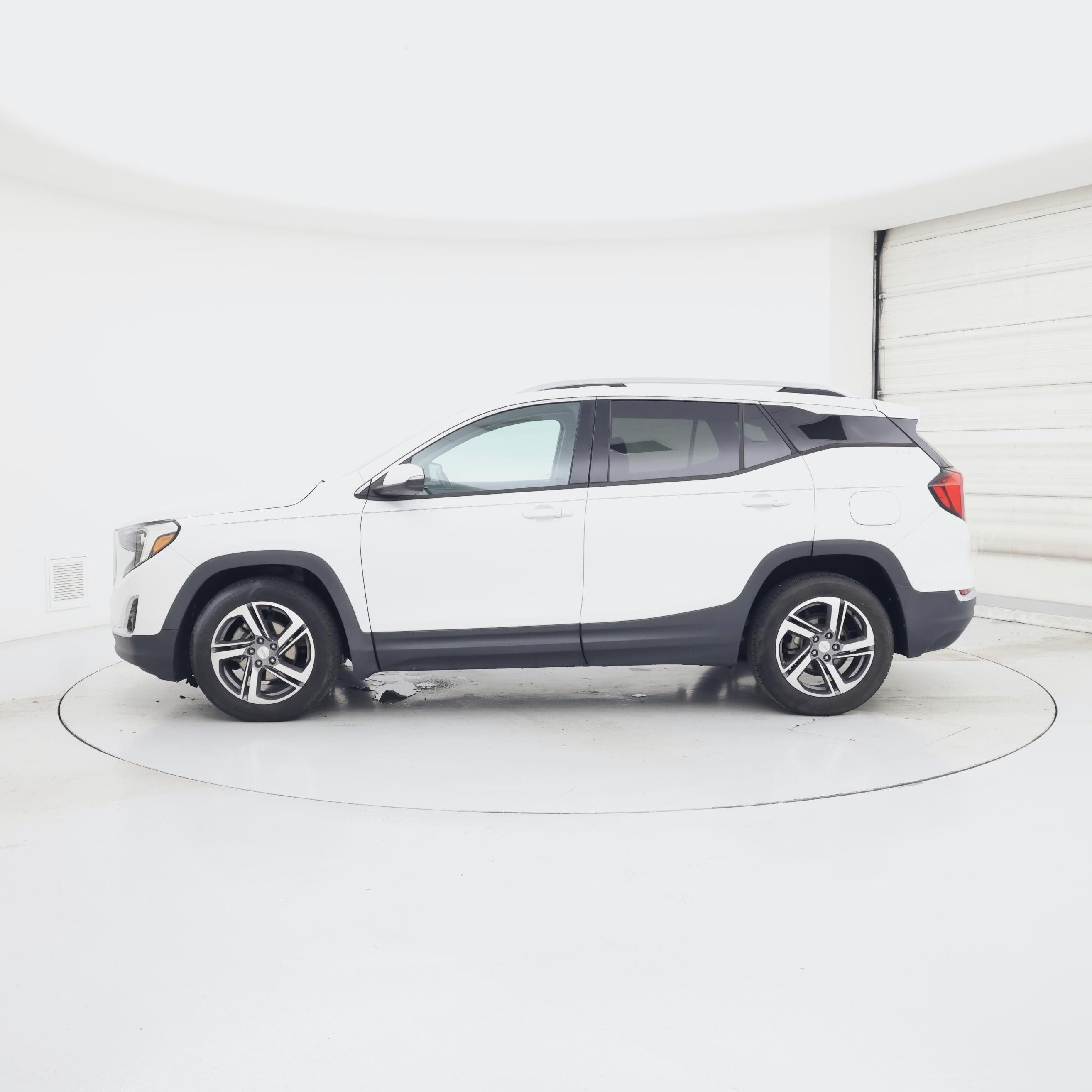 Thumbnail: 2018 GMC Terrain - 3