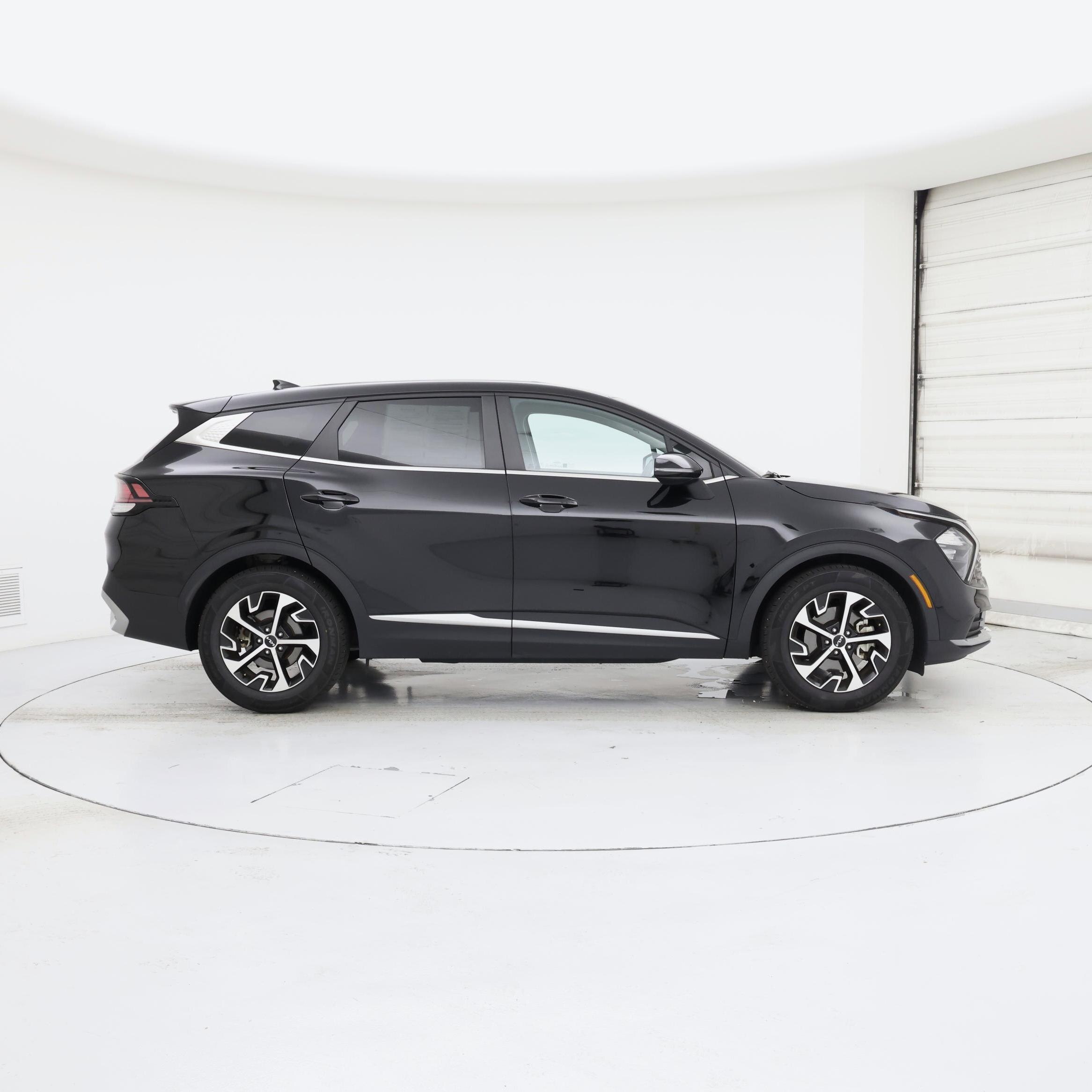 Thumbnail: 2023 Kia Sportage - 7