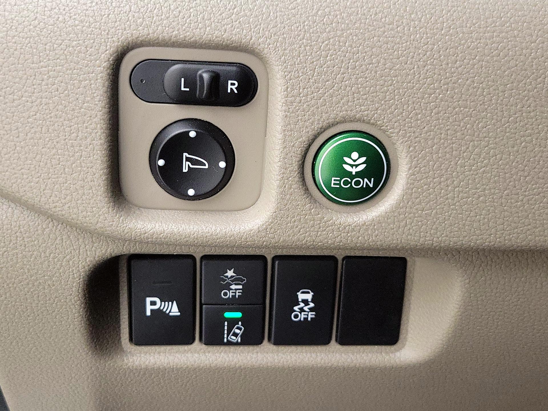 Thumbnail: 2019 Honda Pilot - 13