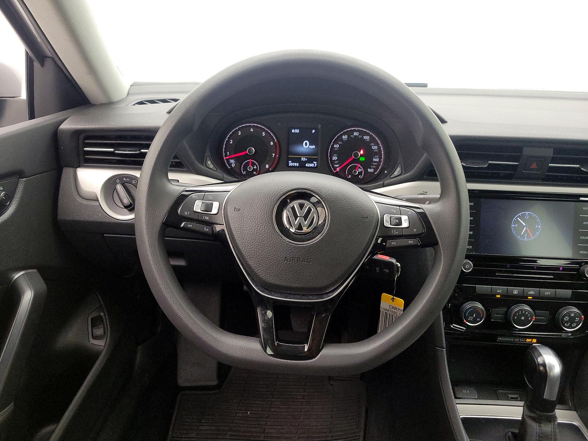 Thumbnail: 2020 Volkswagen Passat - 10