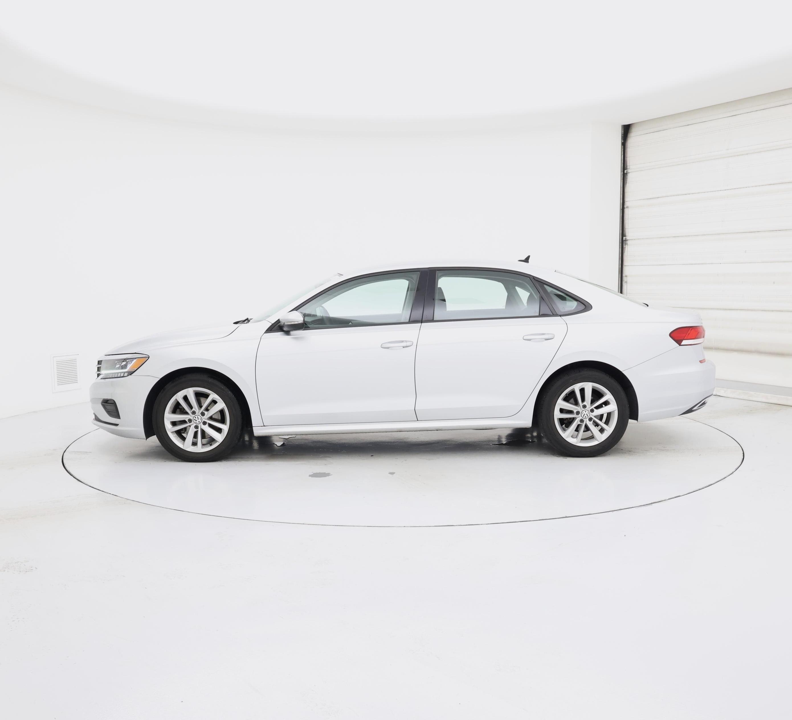 Thumbnail: 2020 Volkswagen Passat - 3