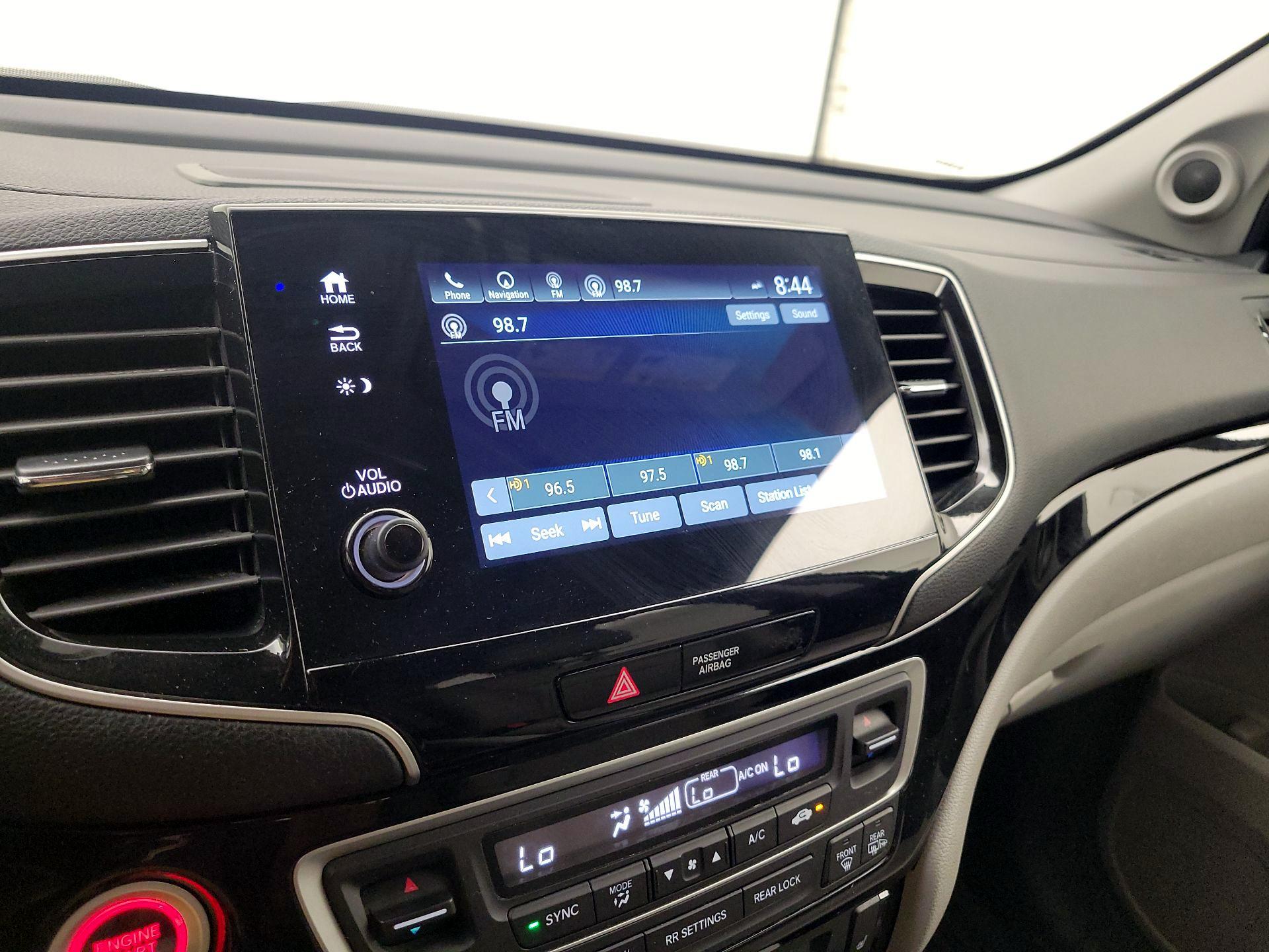 Thumbnail: 2020 Honda Pilot - 16