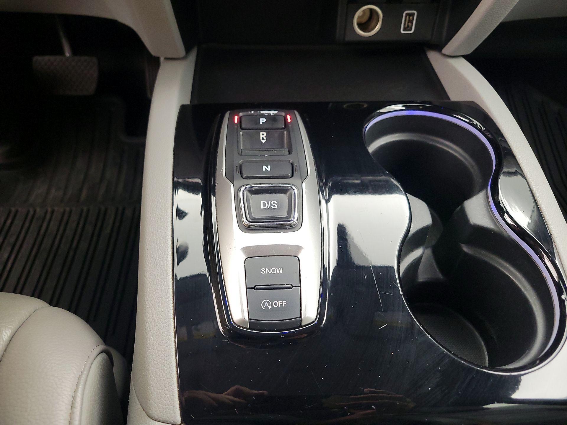 Thumbnail: 2020 Honda Pilot - 18