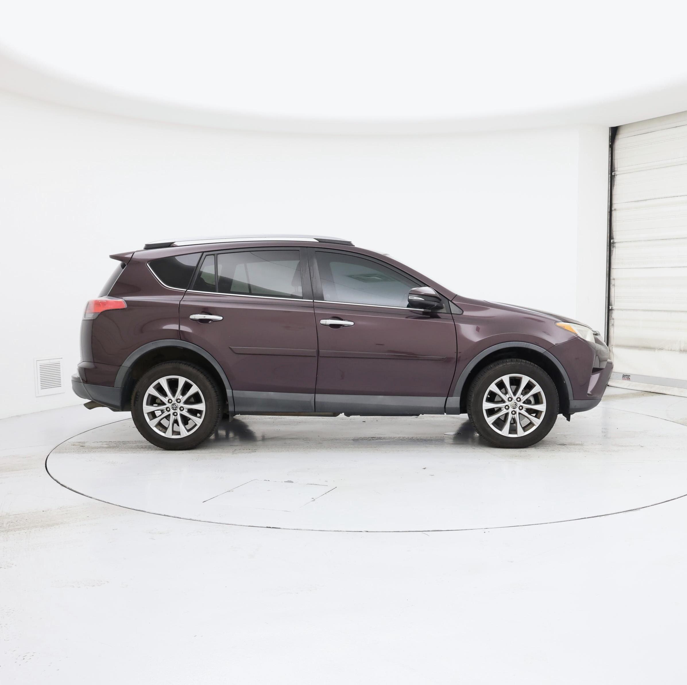 Thumbnail: 2018 Toyota RAV4 - 7