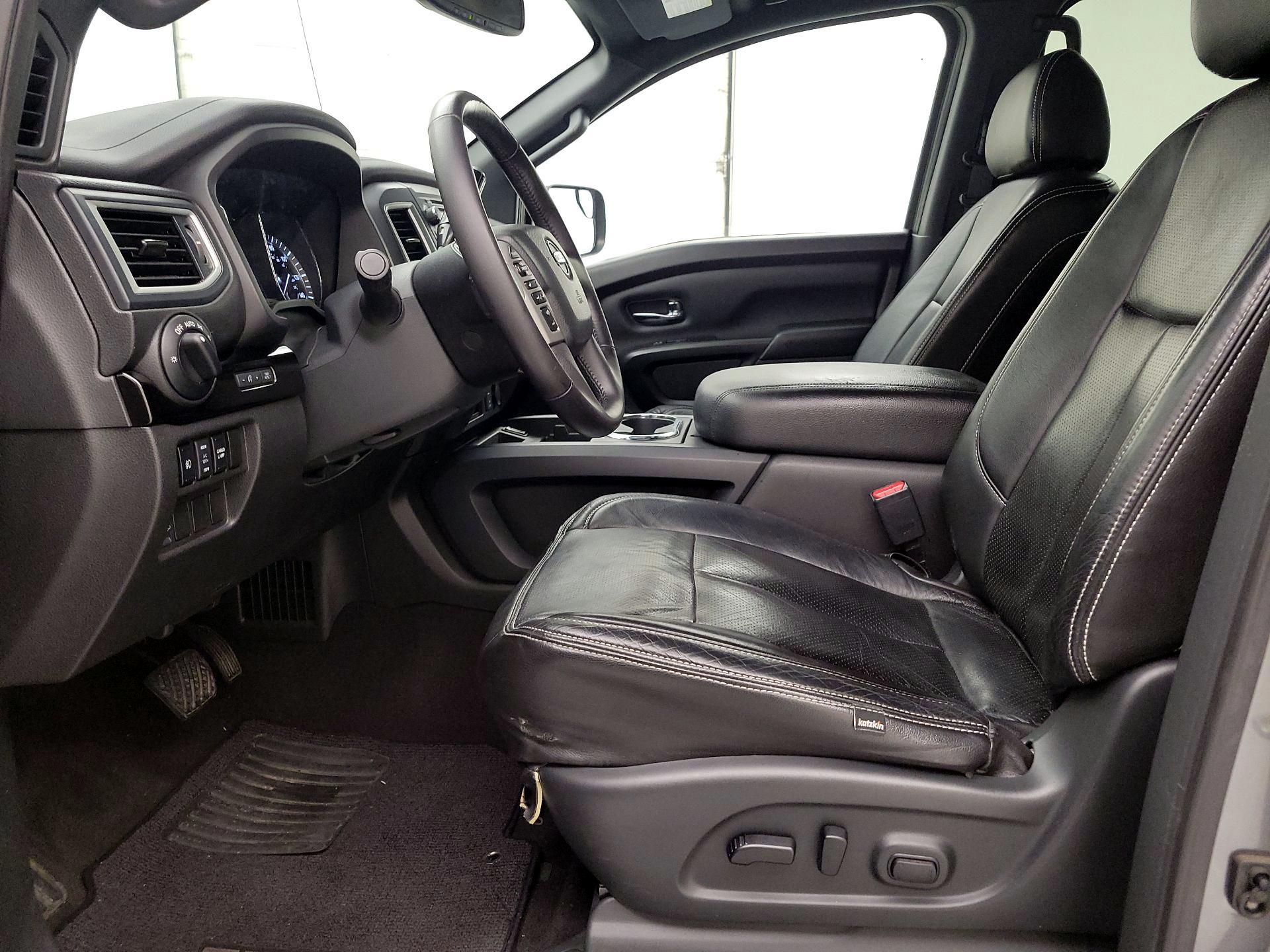 Thumbnail: 2018 Nissan Titan - 11