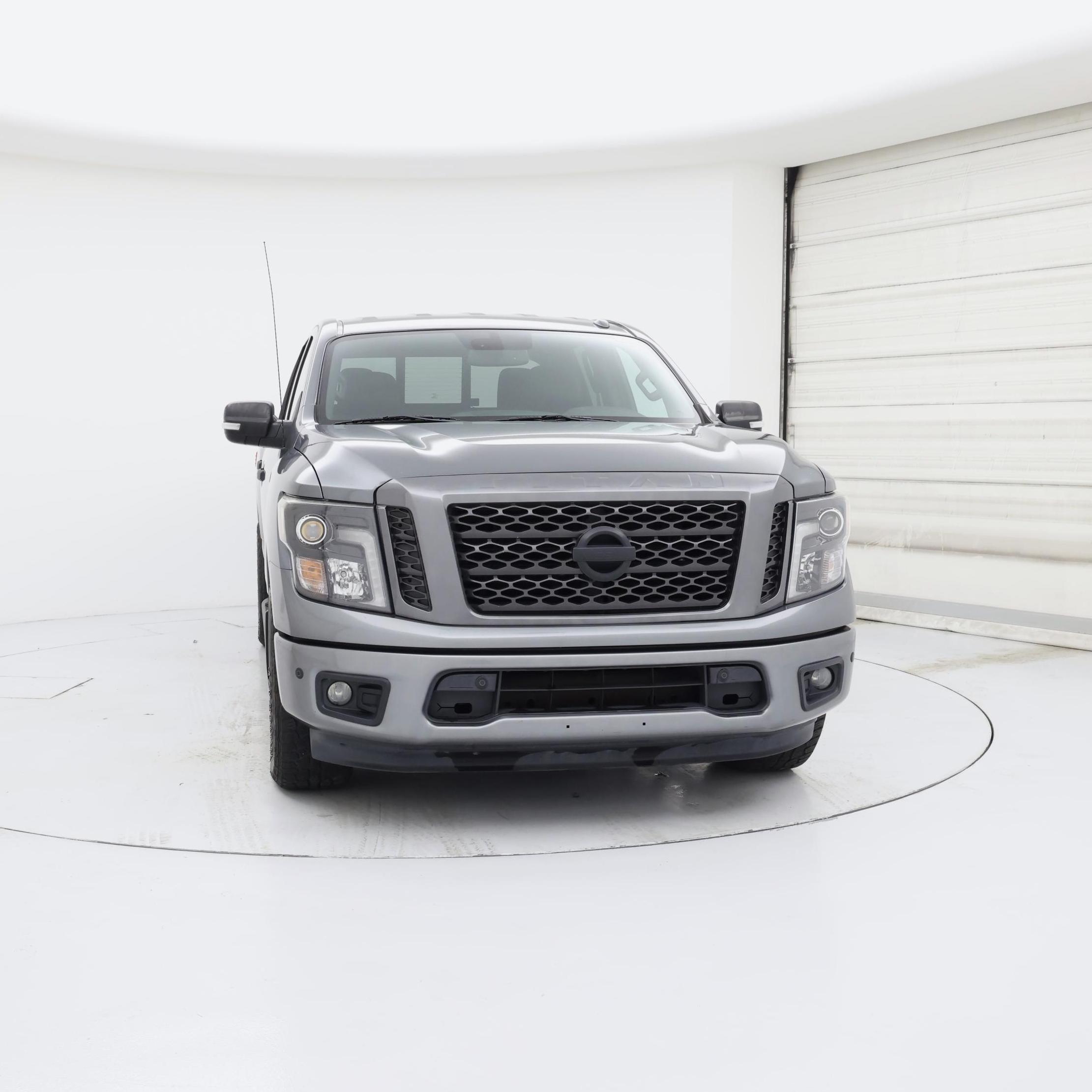 Thumbnail: 2018 Nissan Titan - 5