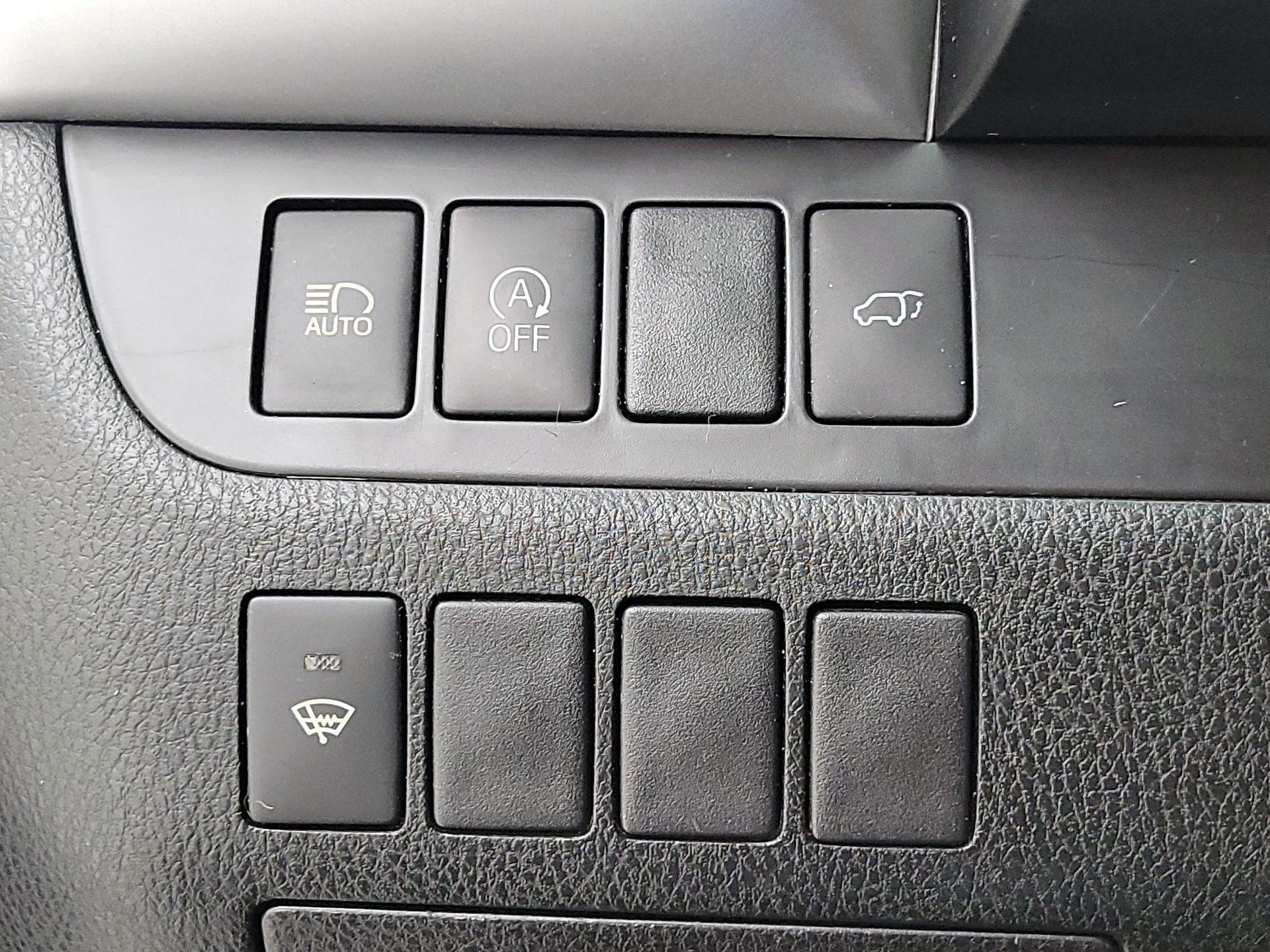 Thumbnail: 2019 Toyota Highlander - 13