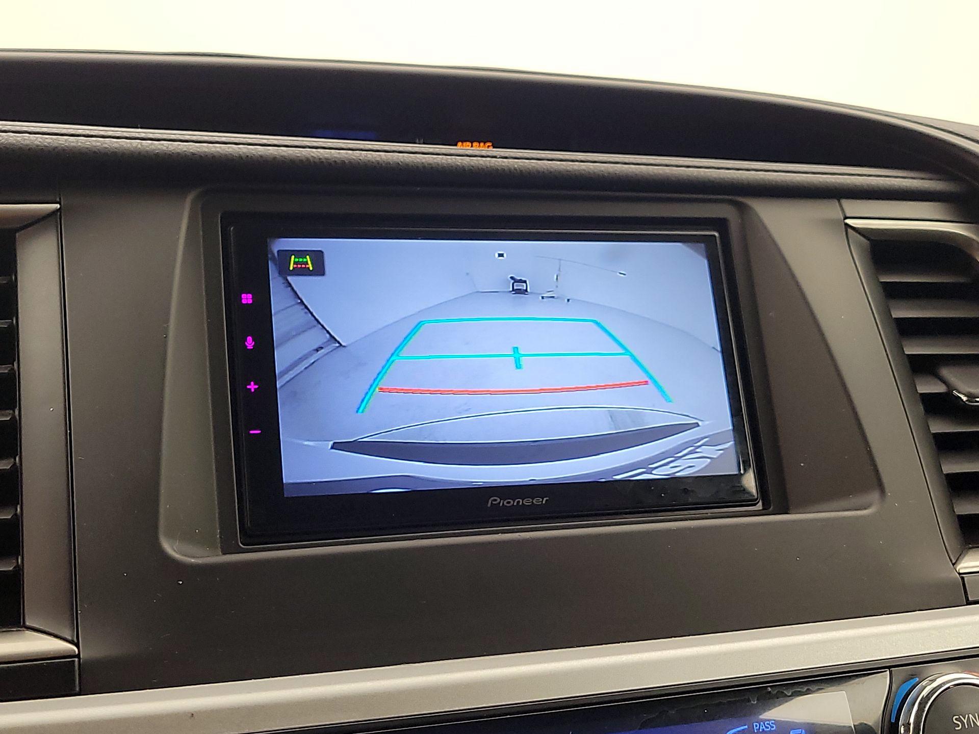 Thumbnail: 2019 Toyota Highlander - 14