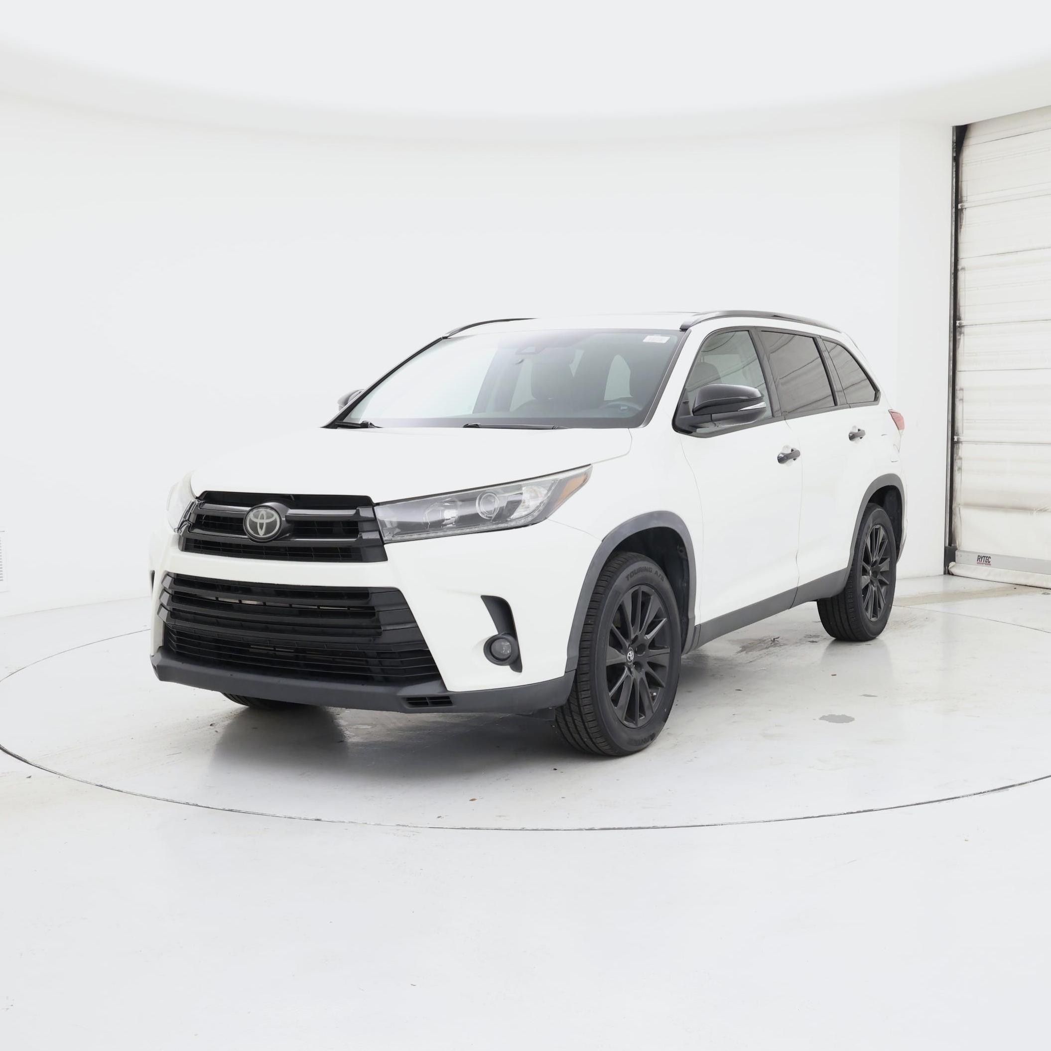 Thumbnail: 2019 Toyota Highlander - 4