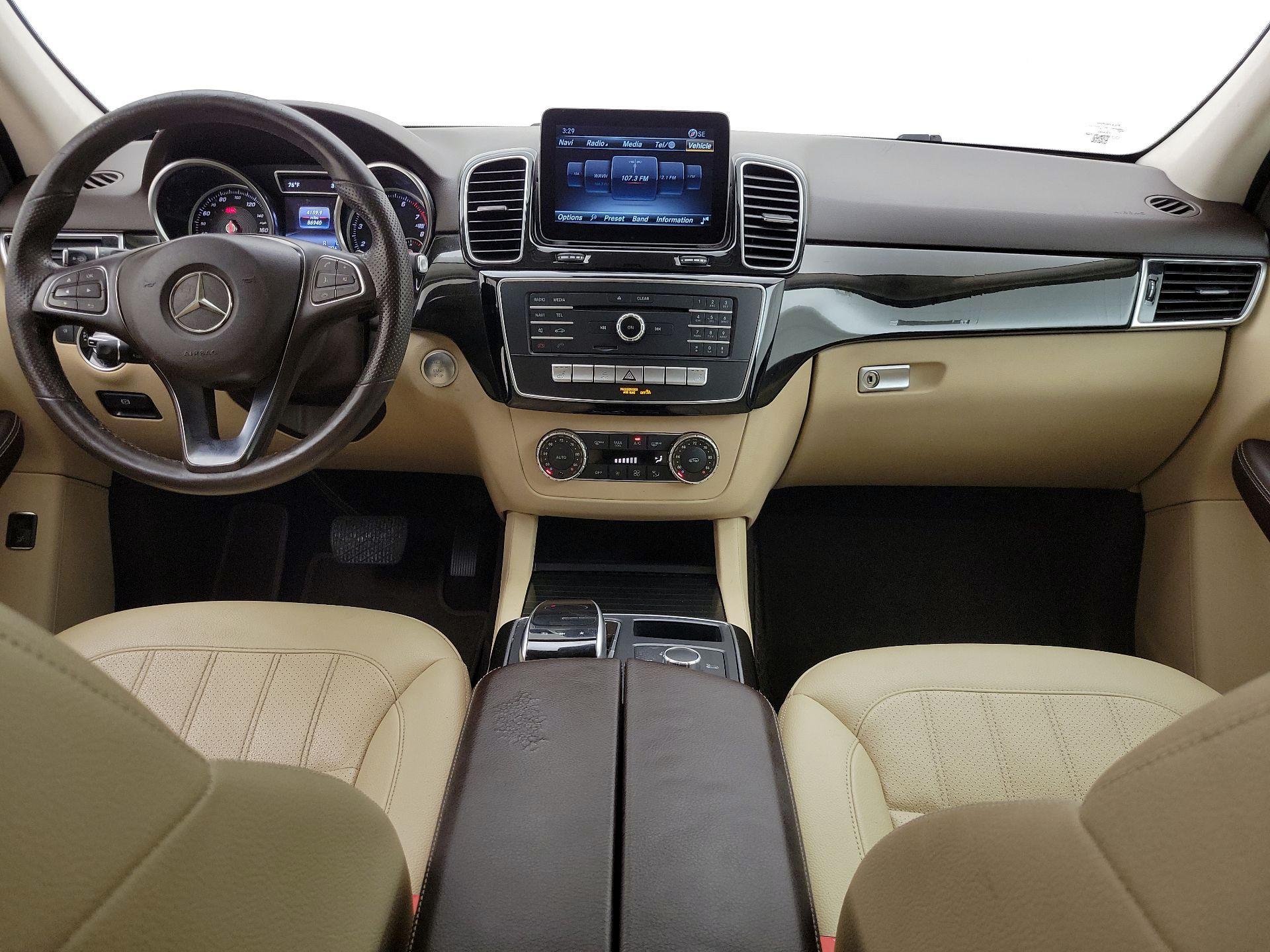 Thumbnail: 2017 Mercedes-Benz GLE - 9