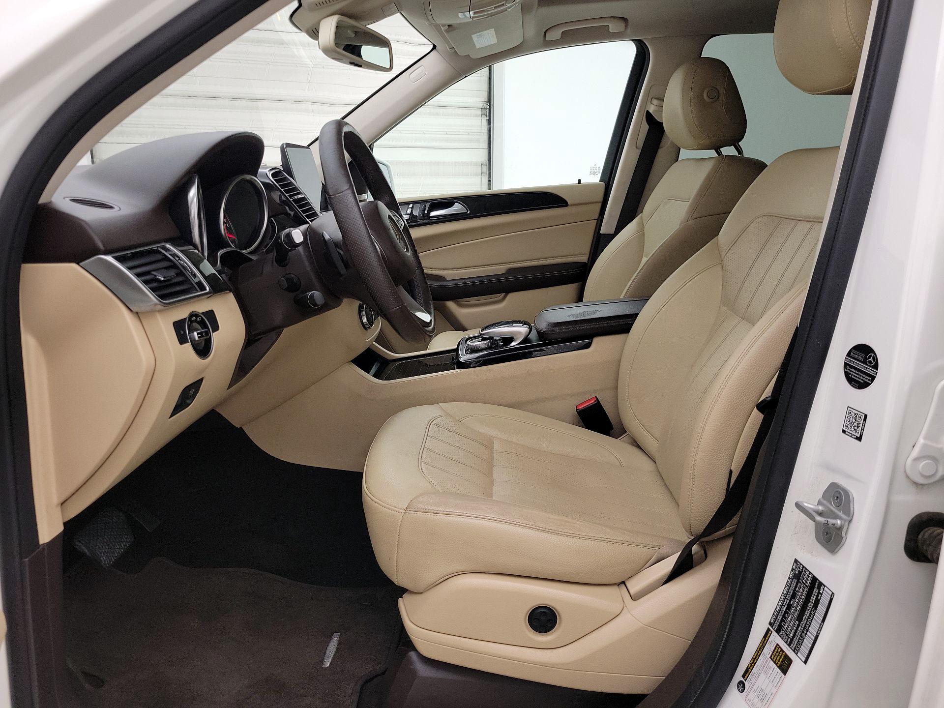 Thumbnail: 2017 Mercedes-Benz GLE - 11