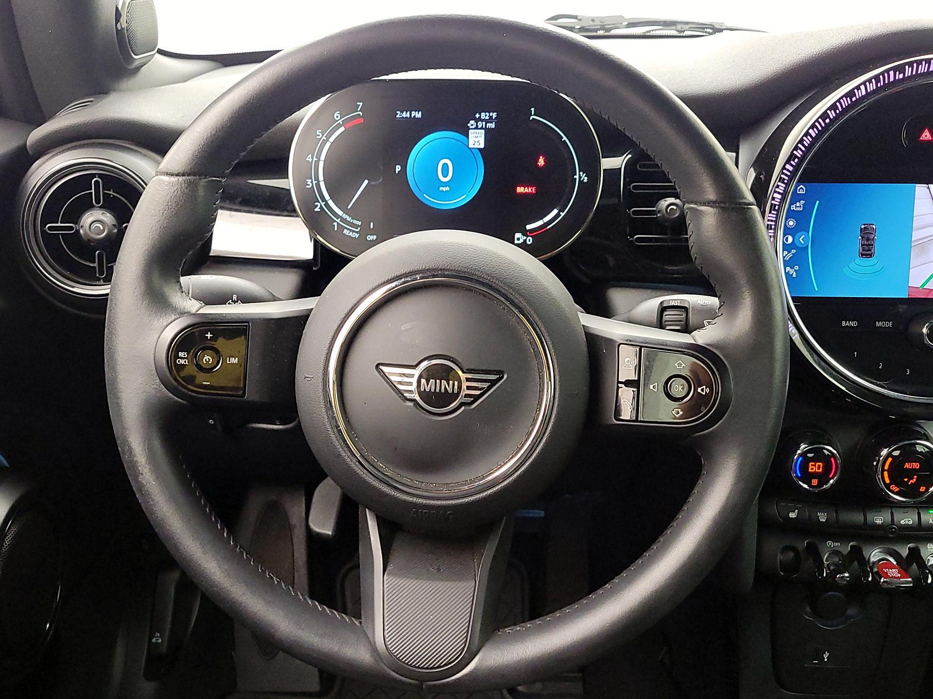 Thumbnail: 2022 MINI Cooper - 10