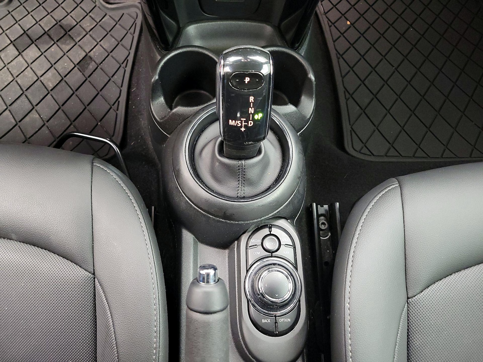 2022 MINI Convertible Base - Photo 18