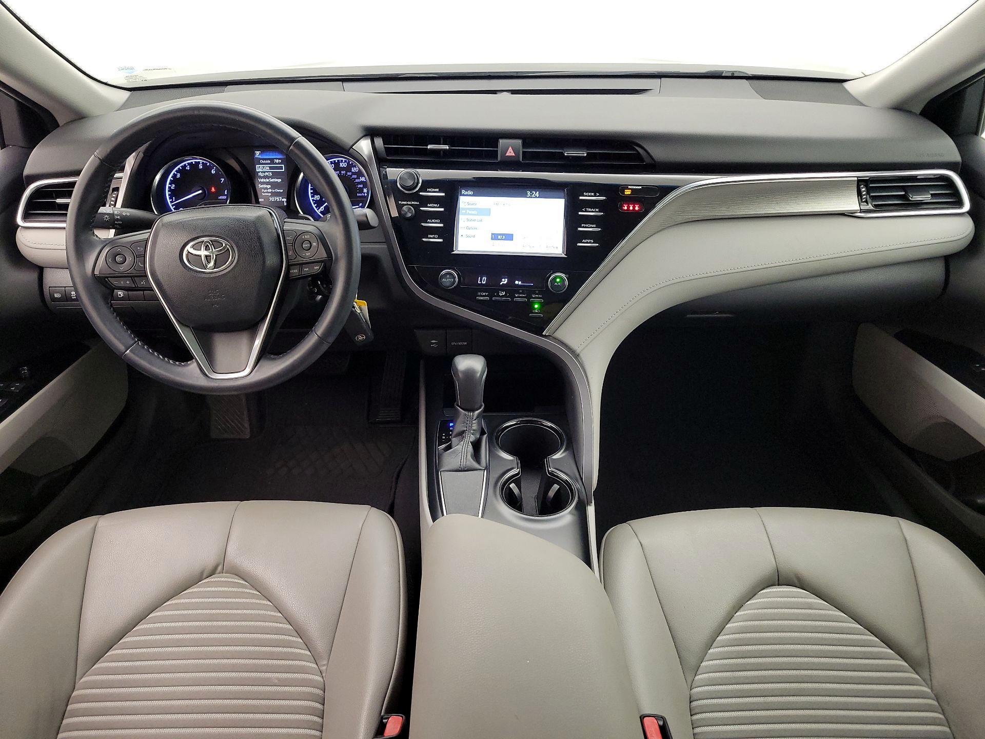 Thumbnail: 2018 Toyota Camry - 9