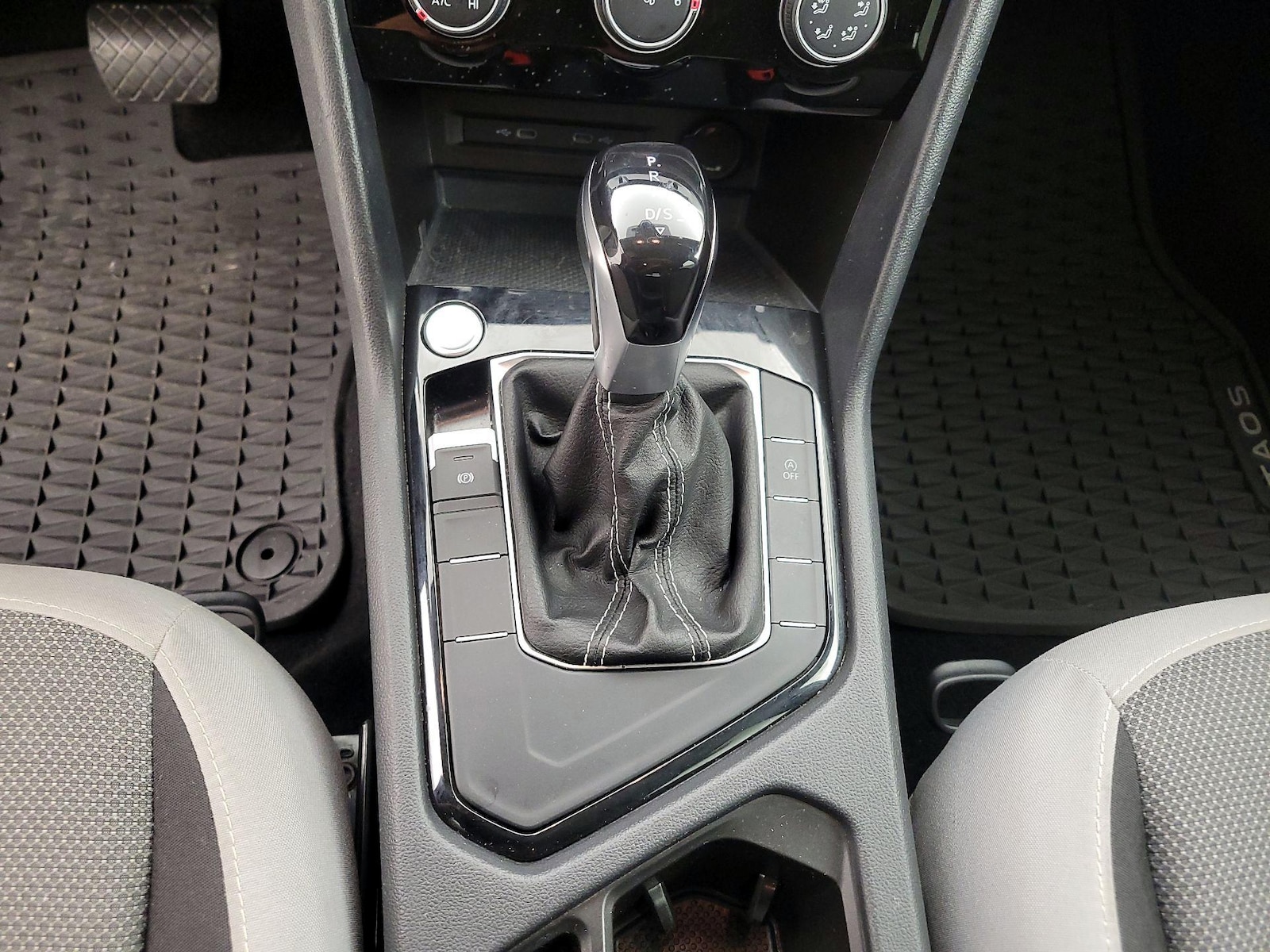 2023 Volkswagen Taos S - Photo 18