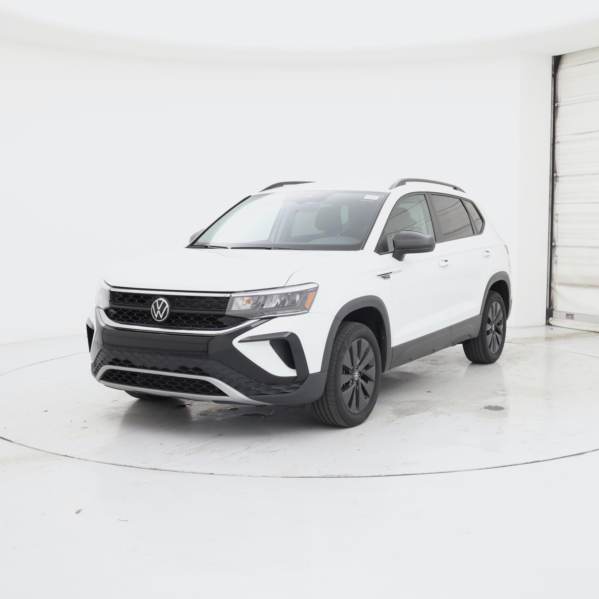 Thumbnail: 2023 Volkswagen Taos - 4