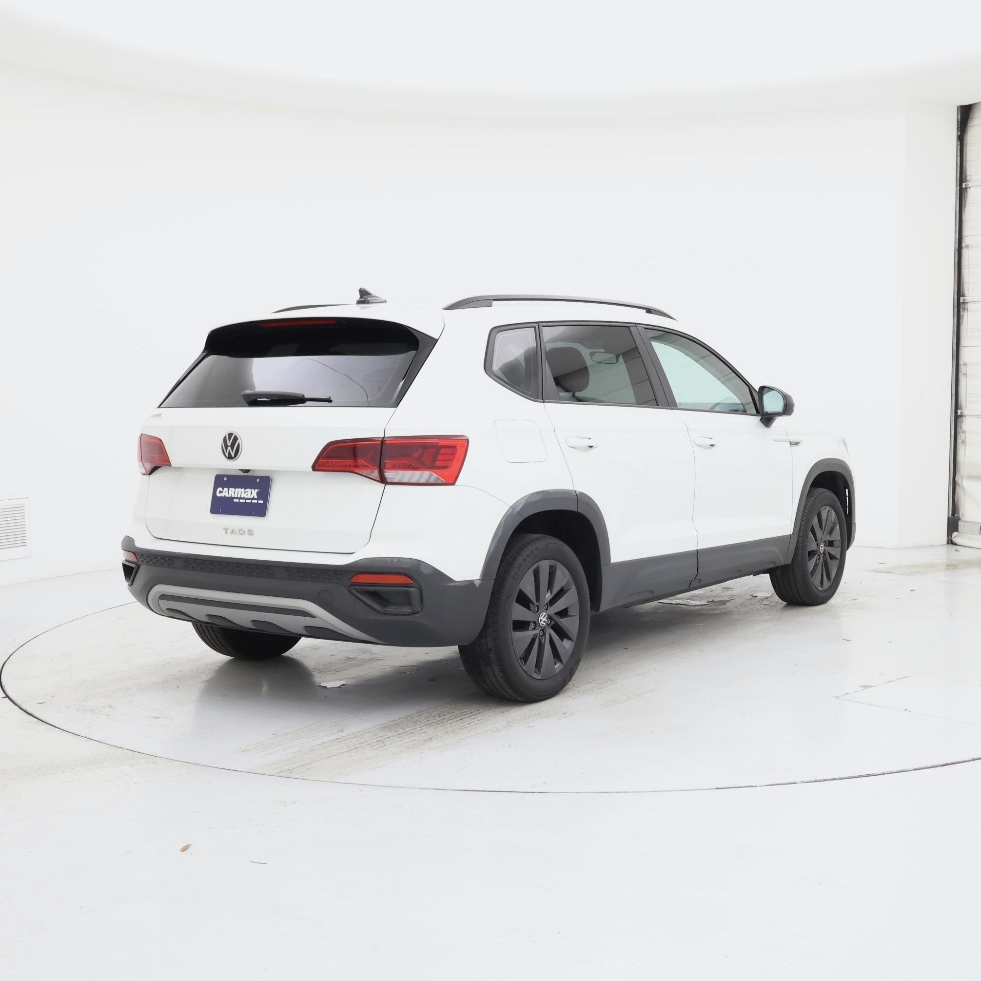 Thumbnail: 2023 Volkswagen Taos - 8