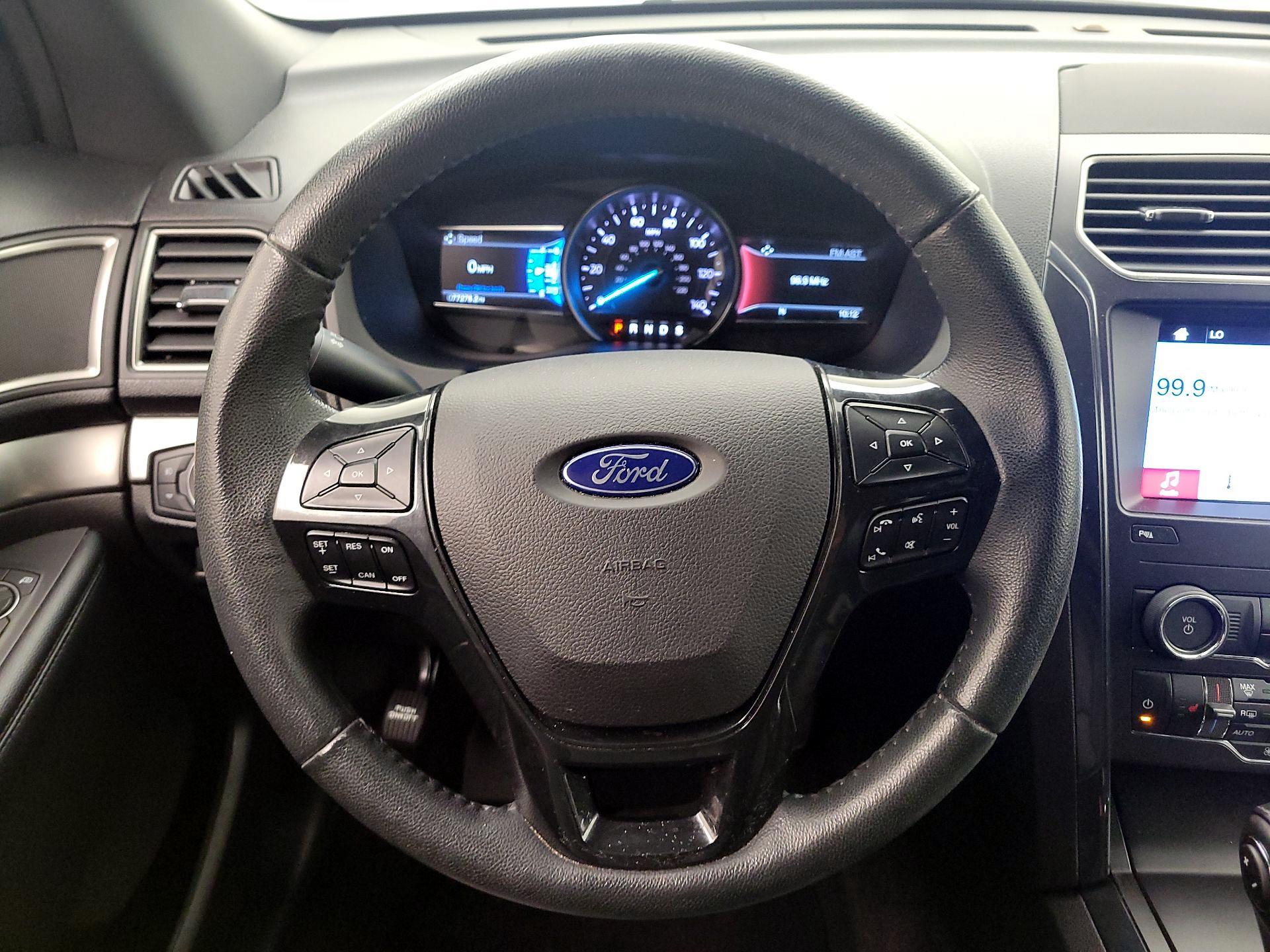 Thumbnail: 2018 Ford Explorer - 10