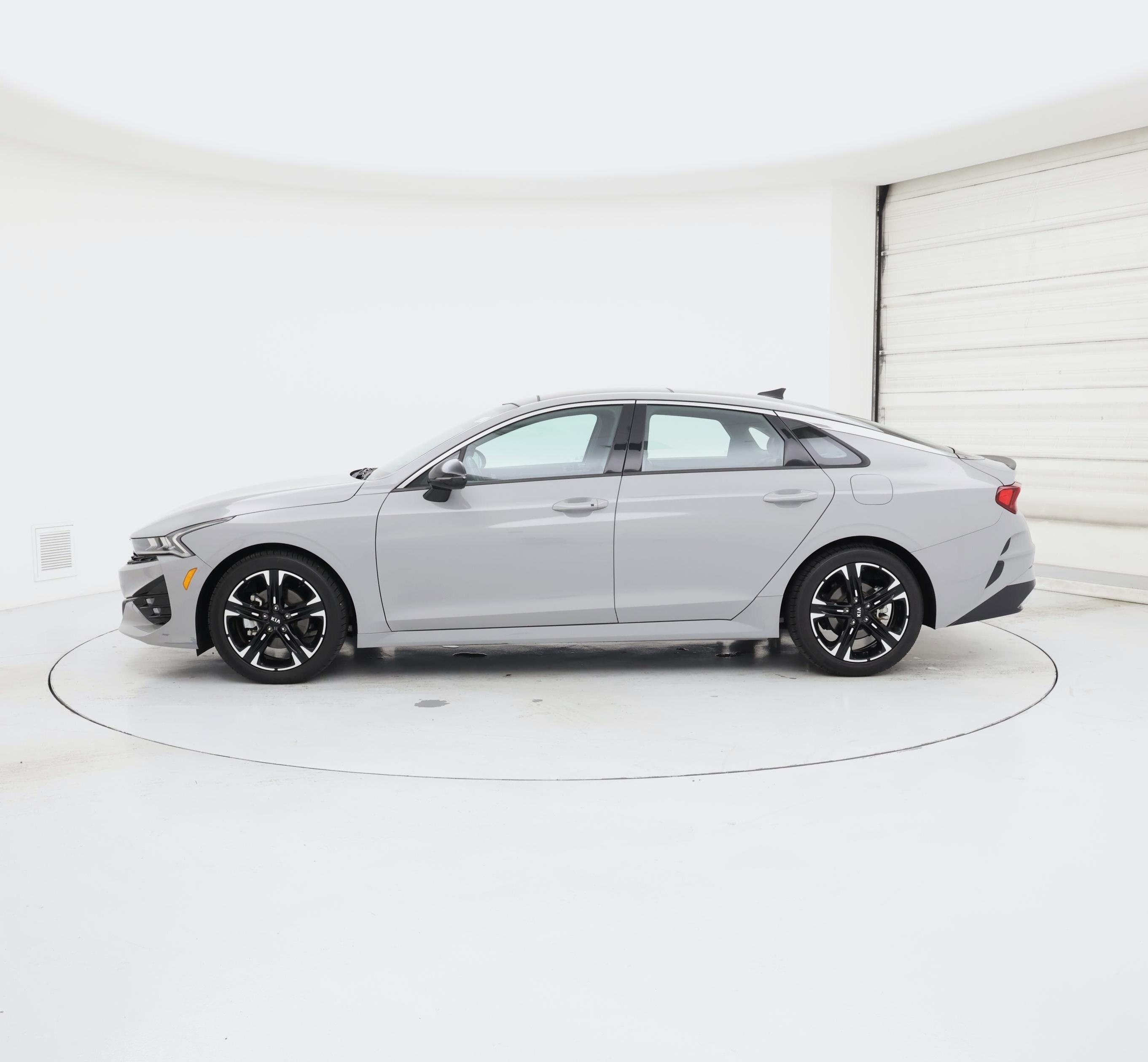 Thumbnail: 2021 Kia K5 - 3