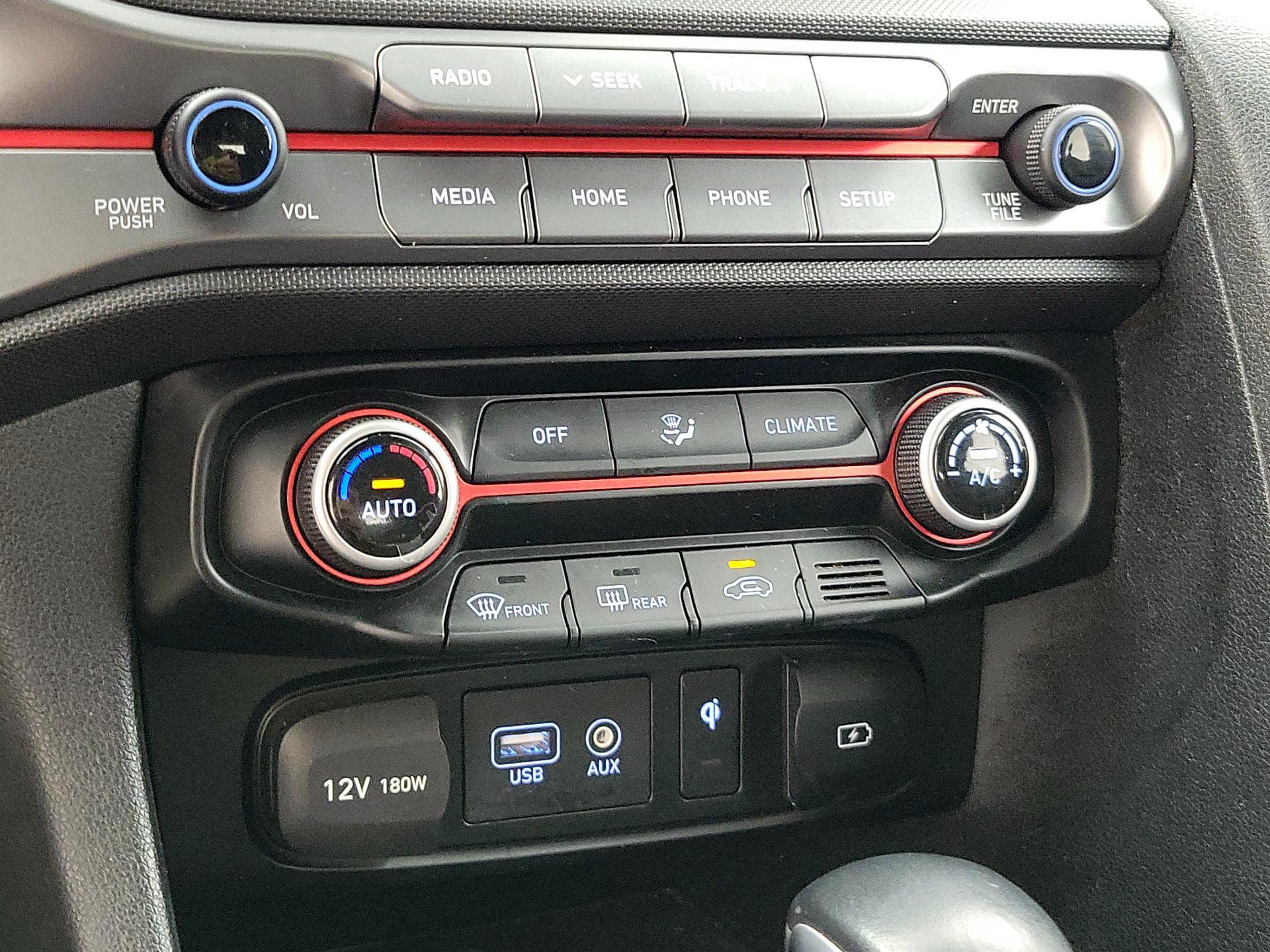 Thumbnail: 2019 Hyundai Veloster - 16