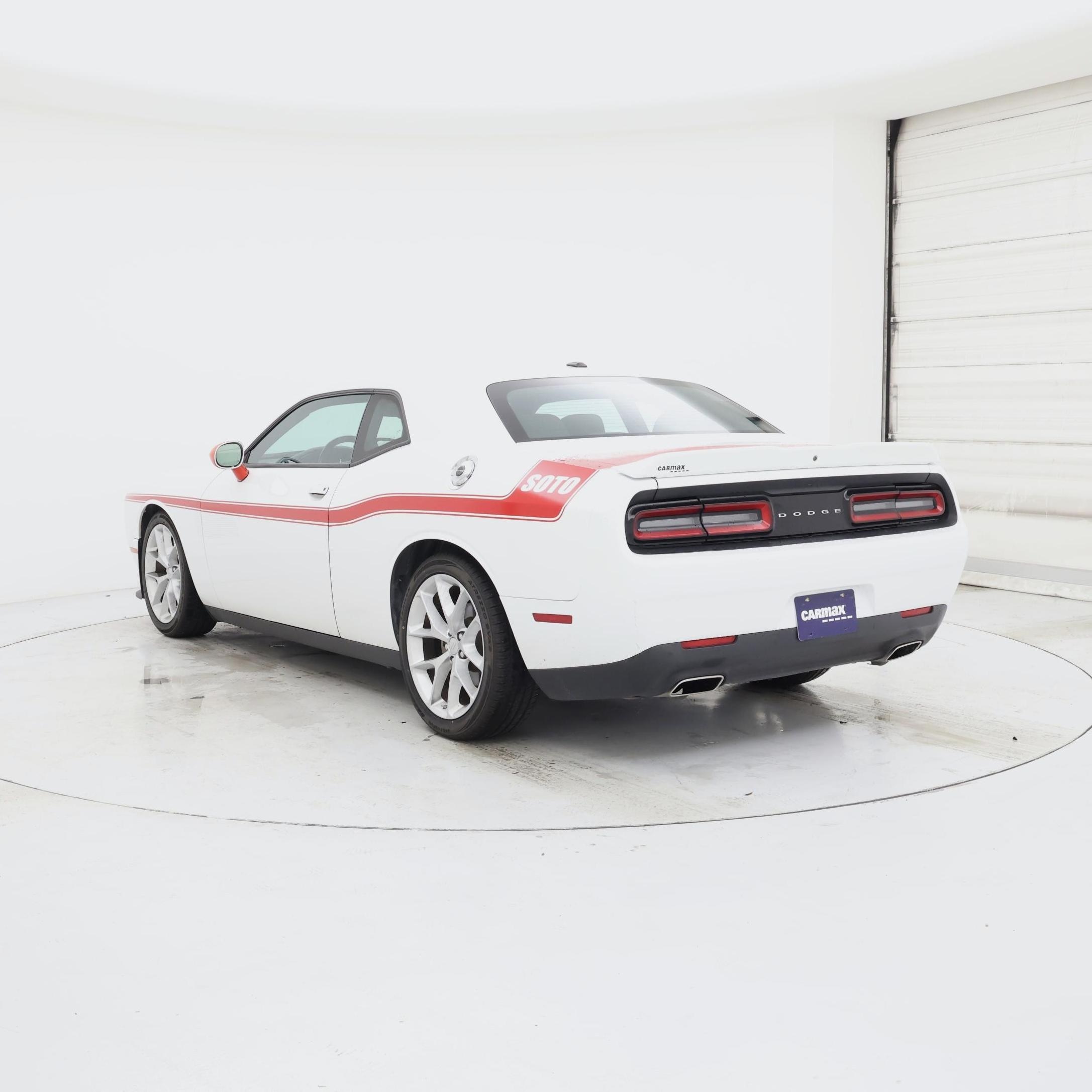 Thumbnail: 2022 Dodge Challenger - 2