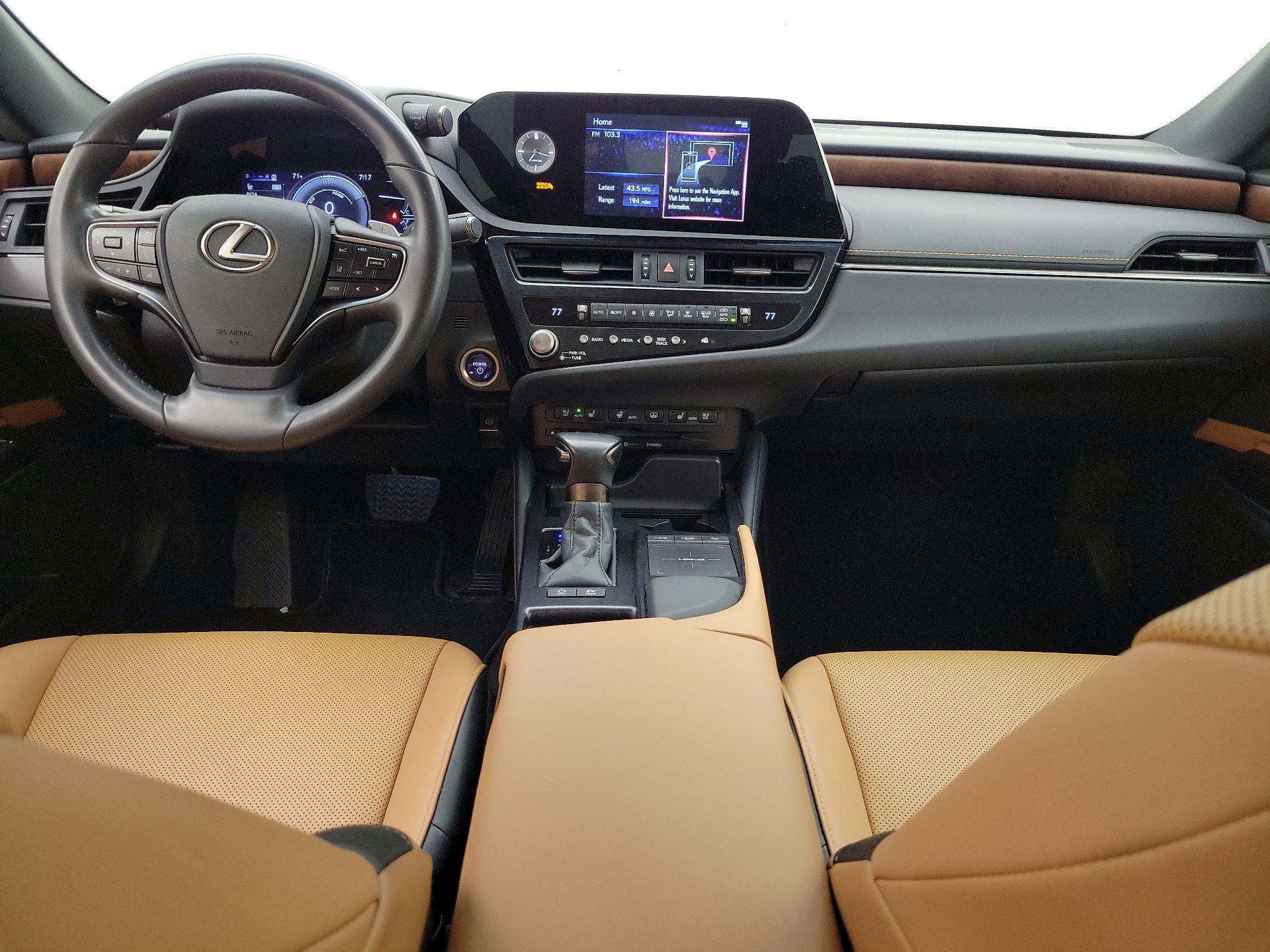 Thumbnail: 2022 Lexus ES - 9