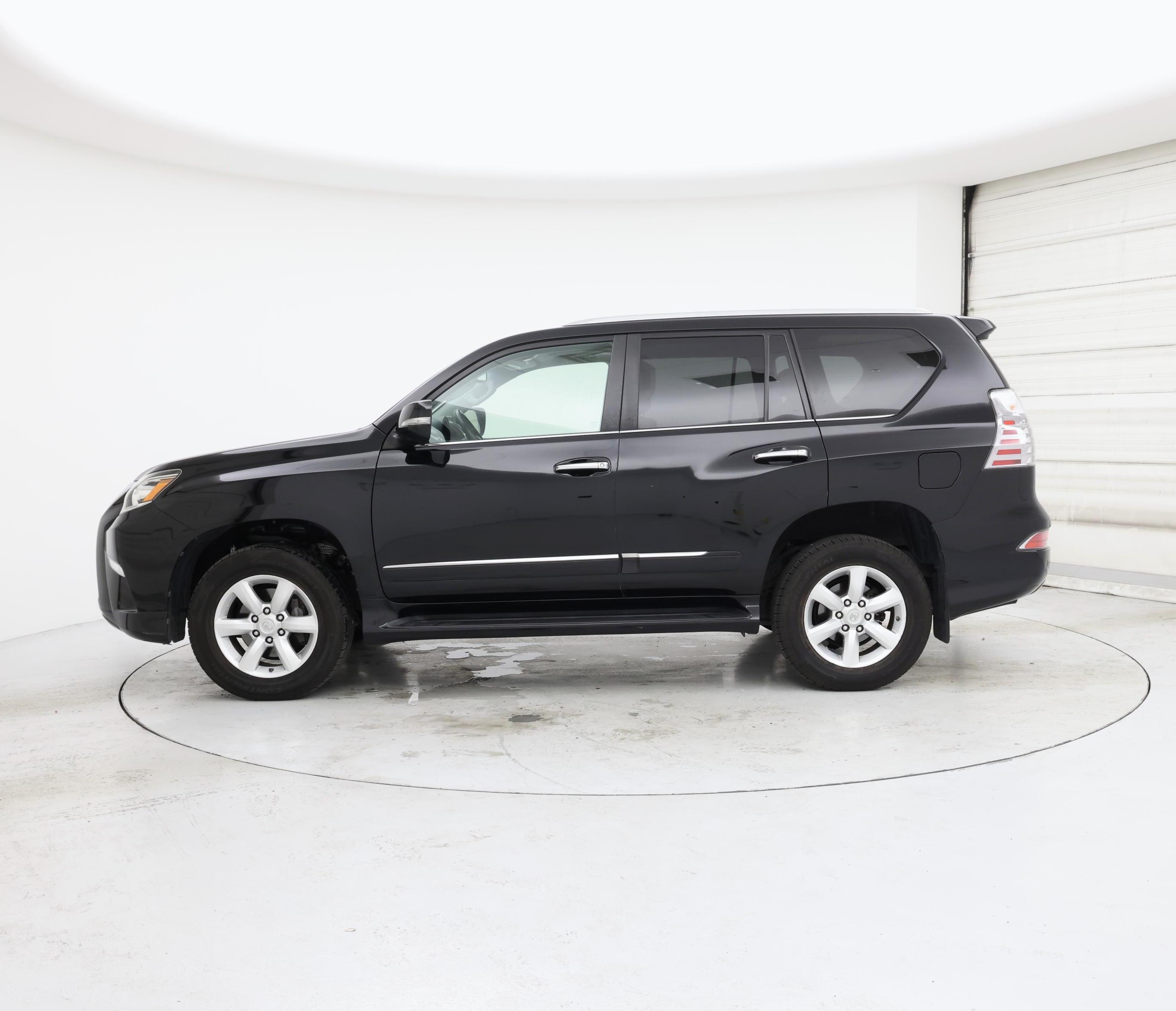 Thumbnail: 2018 Lexus GX - 3