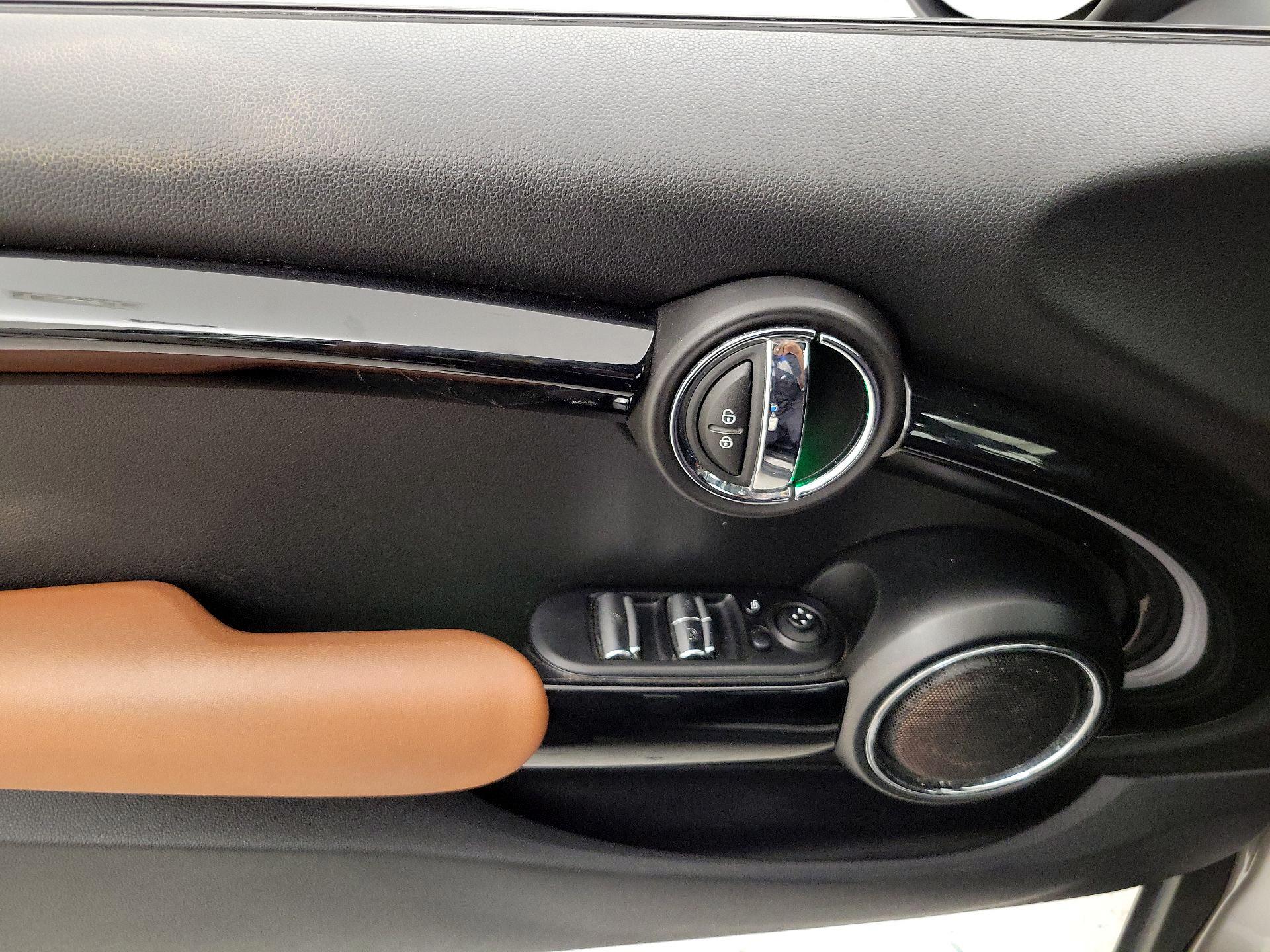 Thumbnail: 2019 MINI Cooper - 12