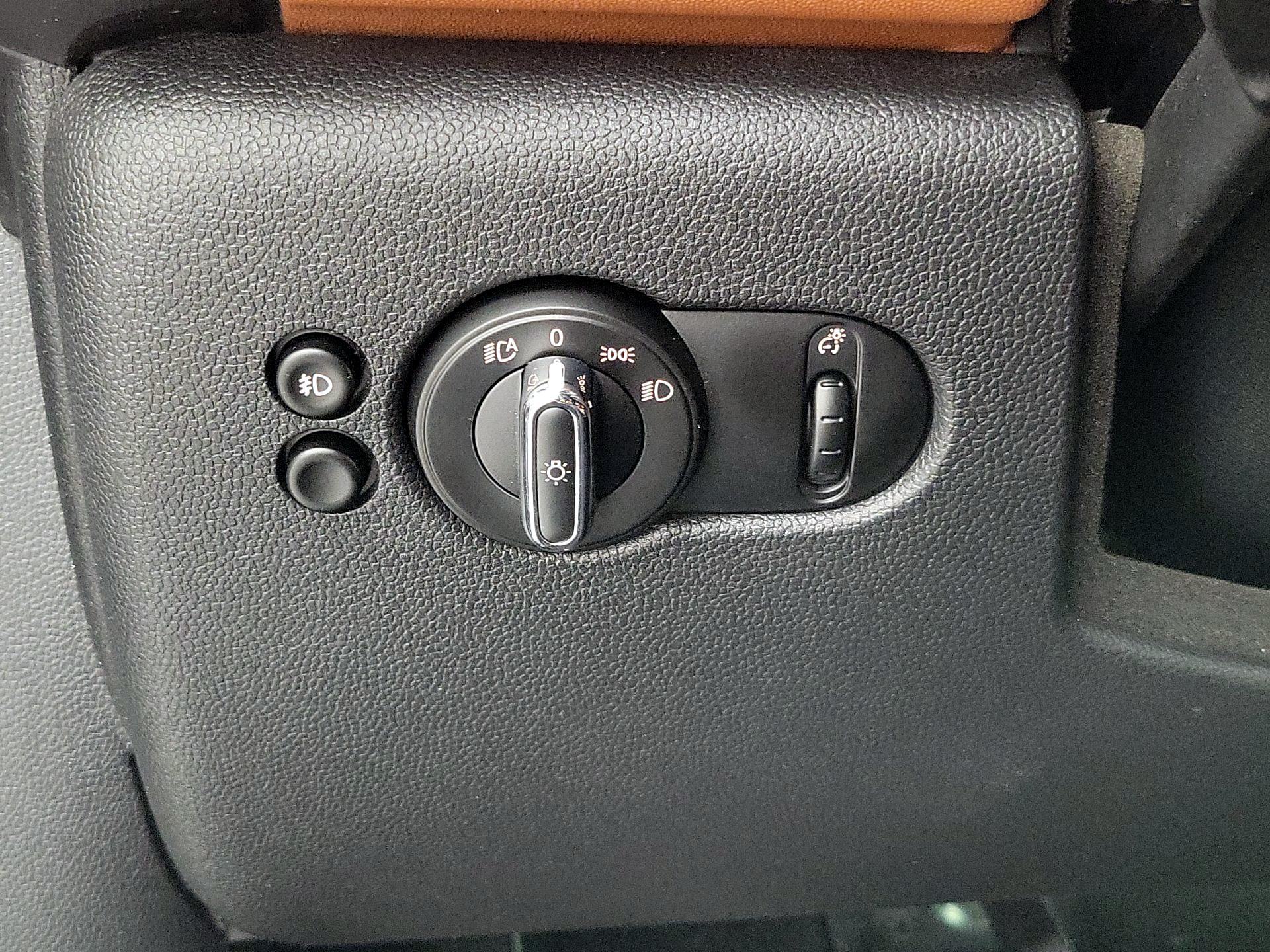 Thumbnail: 2019 MINI Cooper - 13