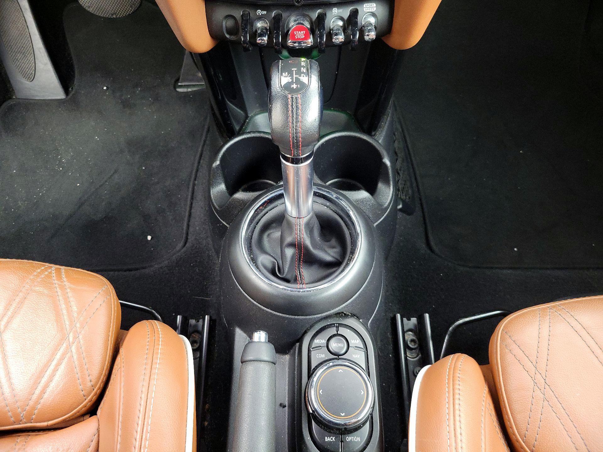 Thumbnail: 2019 MINI Cooper - 17