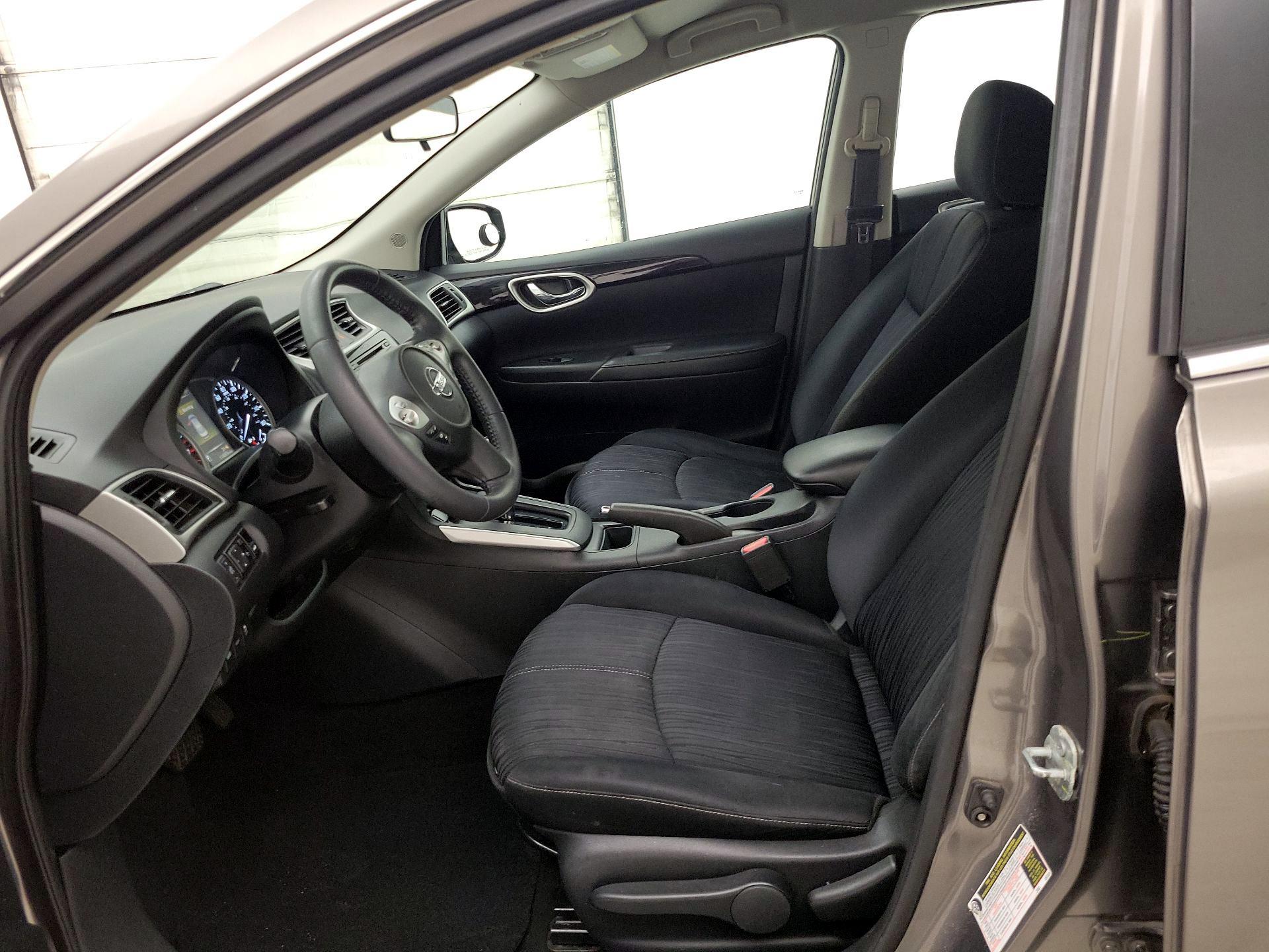 Thumbnail: 2017 Nissan Sentra - 11