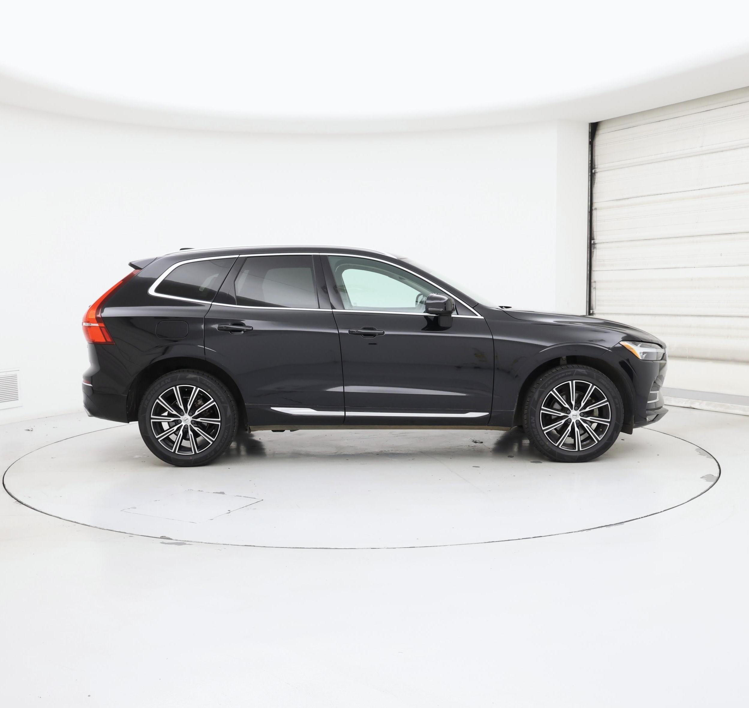 Thumbnail: 2021 Volvo XC60 - 7