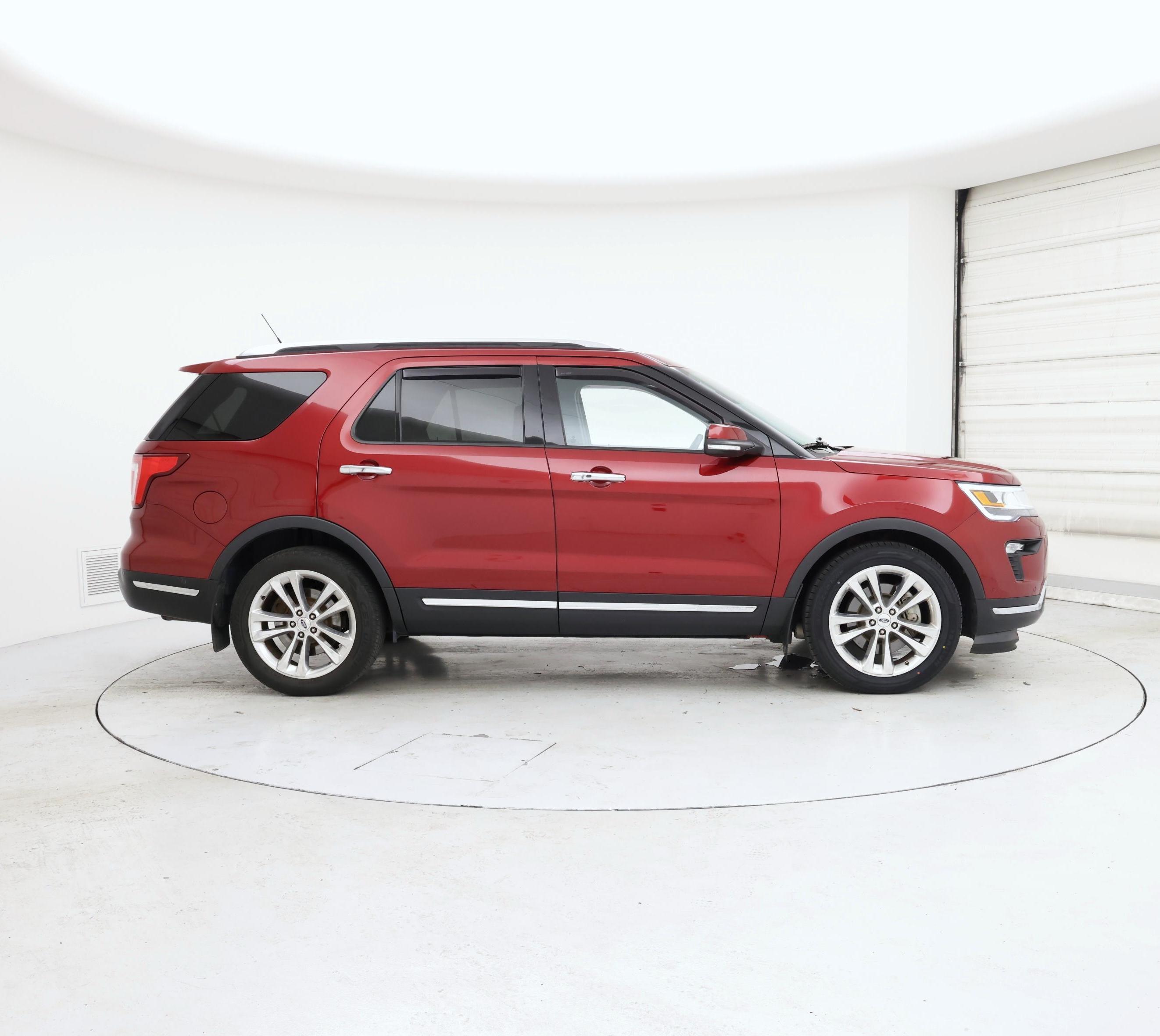 Thumbnail: 2018 Ford Explorer - 7