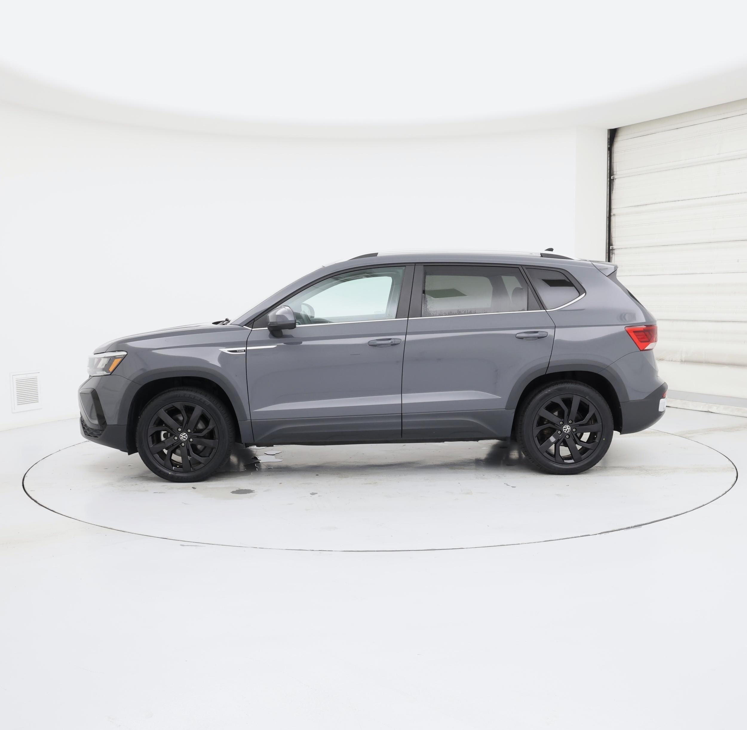 Thumbnail: 2022 Volkswagen Taos - 3