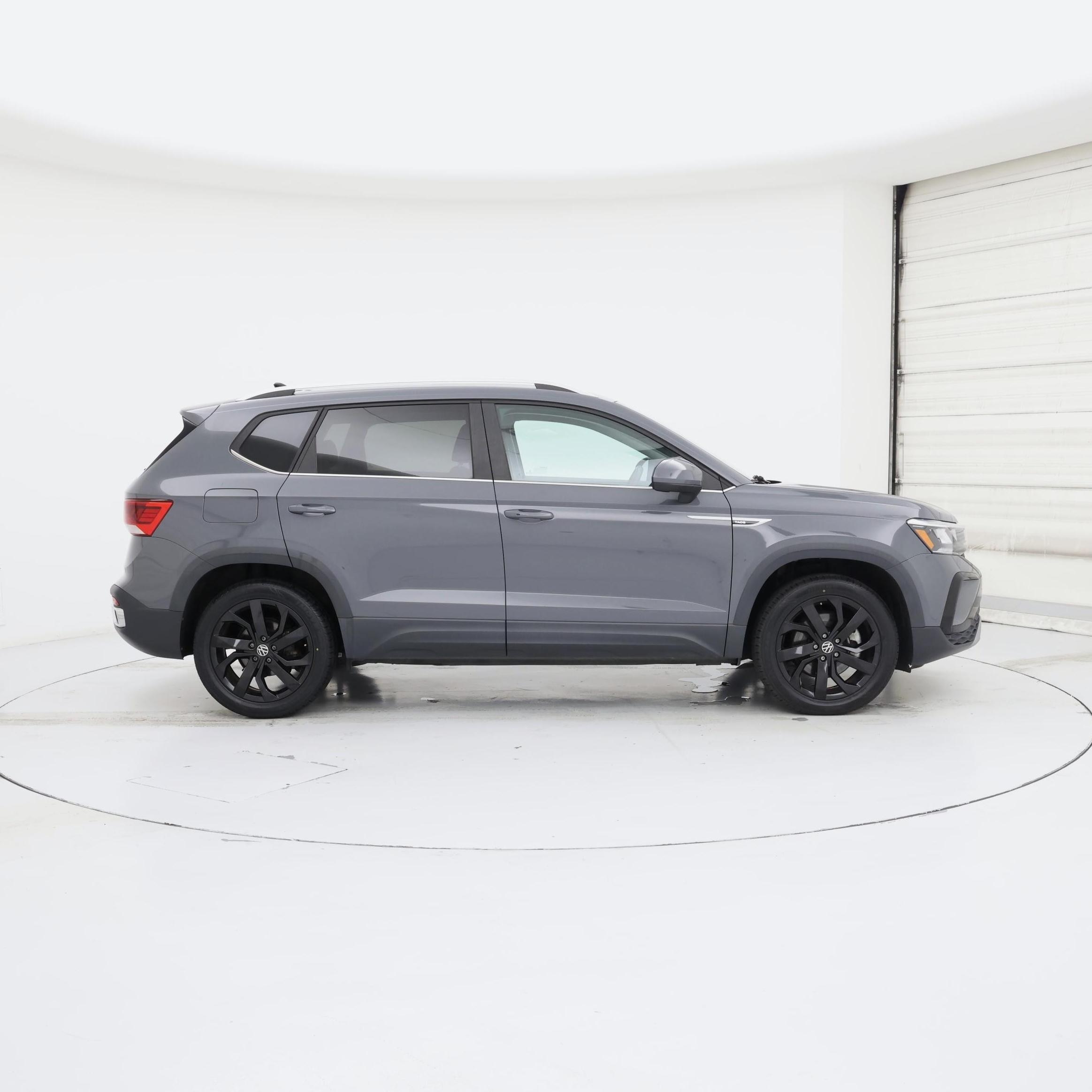 Thumbnail: 2022 Volkswagen Taos - 7