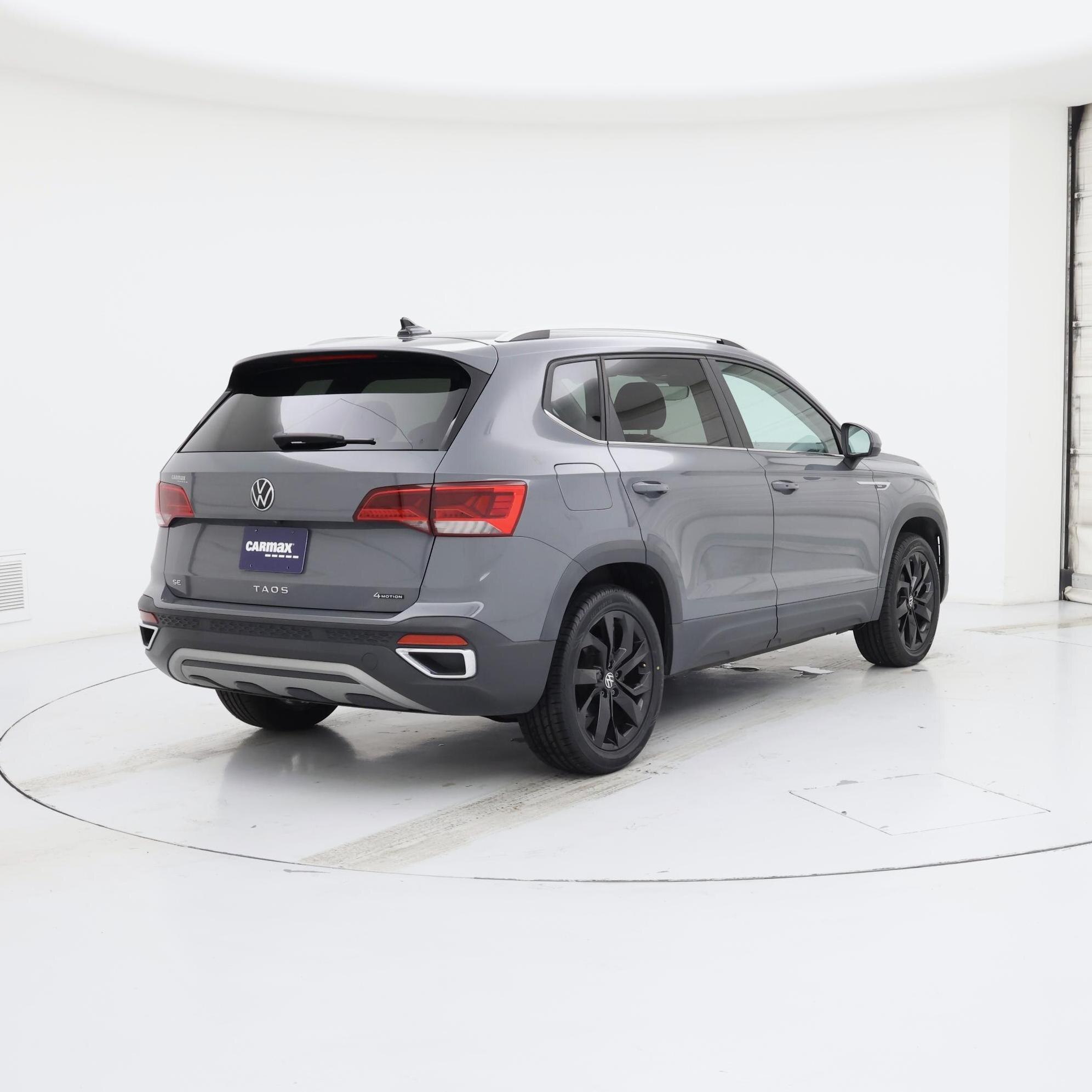 Thumbnail: 2022 Volkswagen Taos - 8