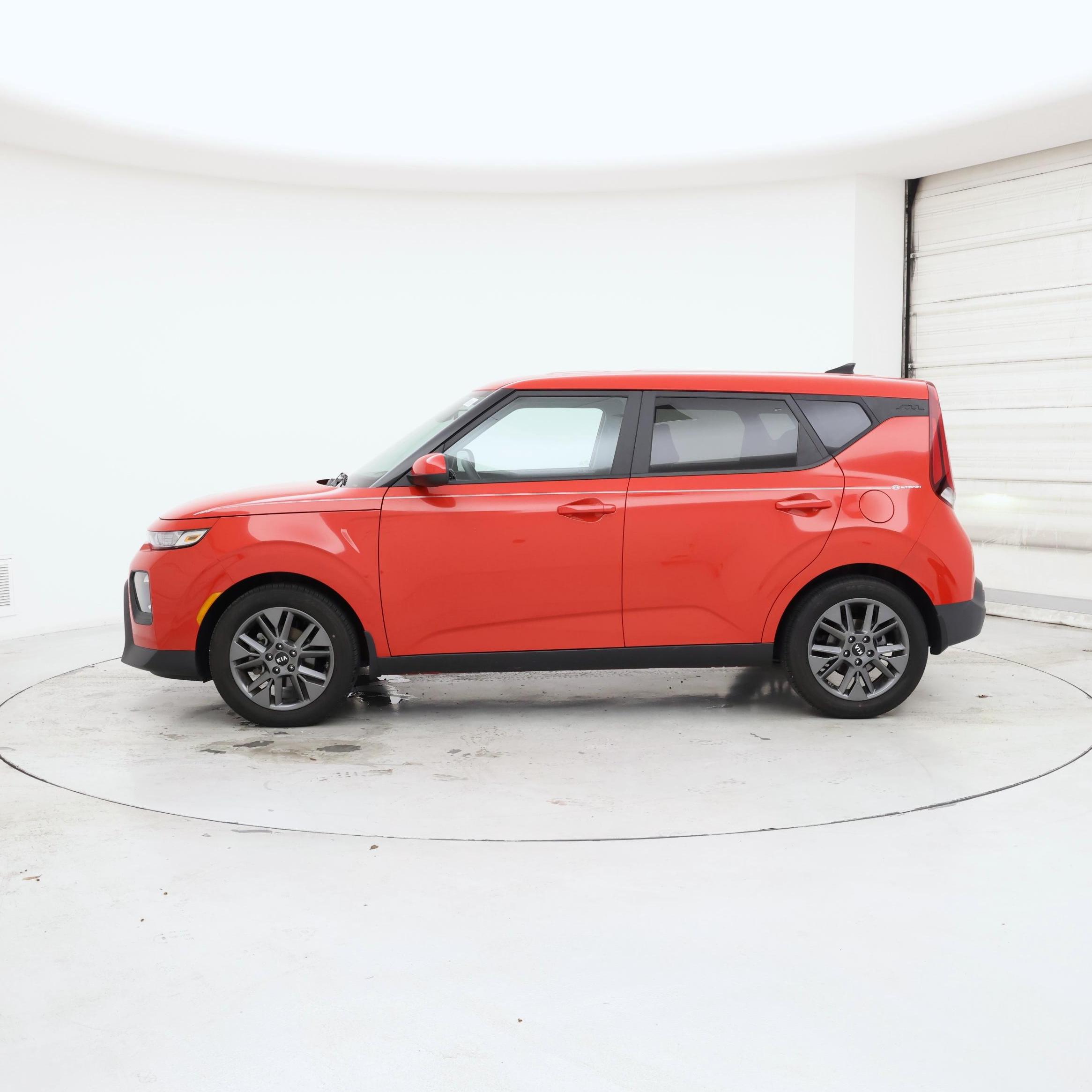 Thumbnail: 2021 Kia Soul - 3