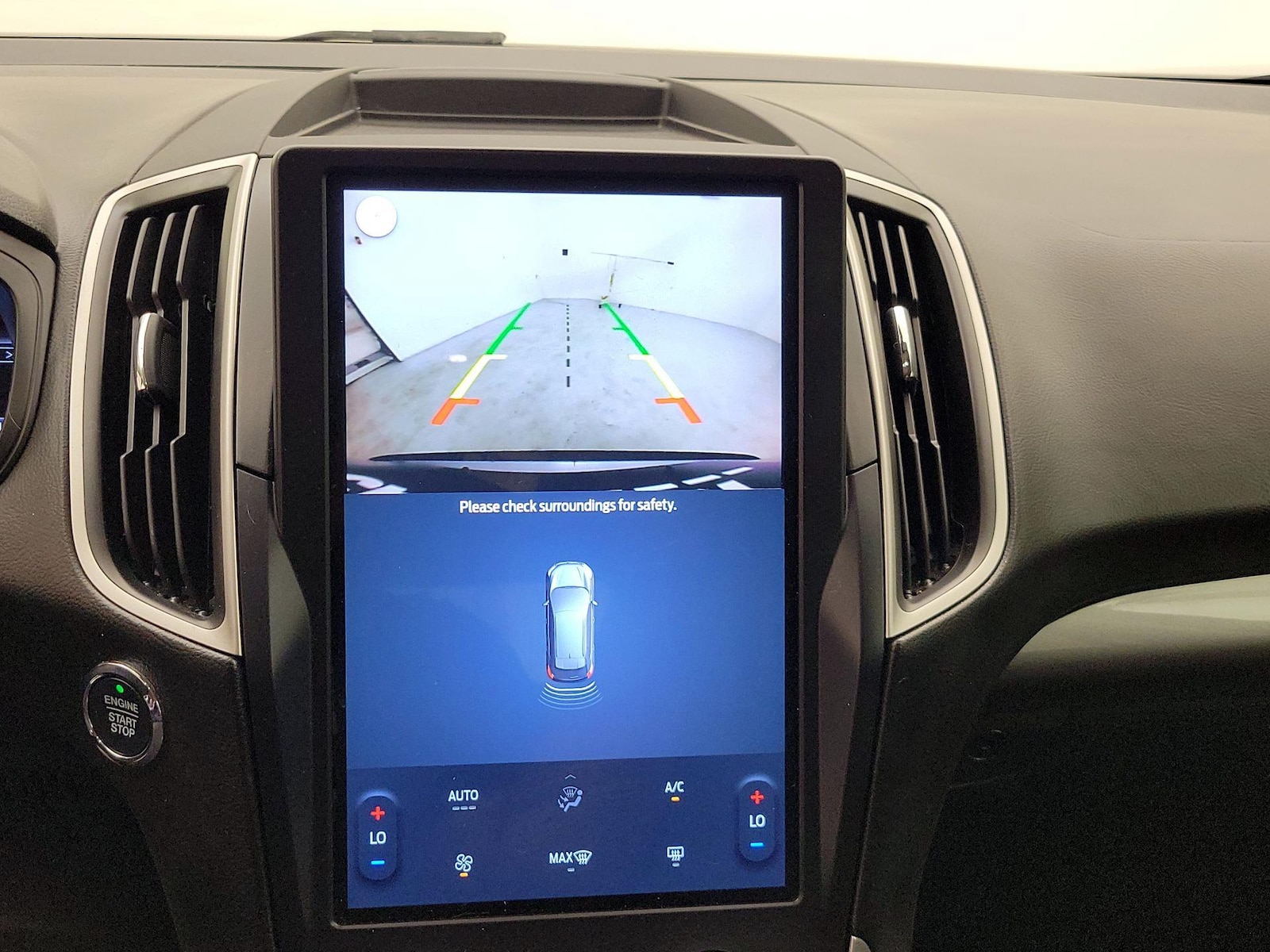 2022 Ford Edge SE - Photo 15