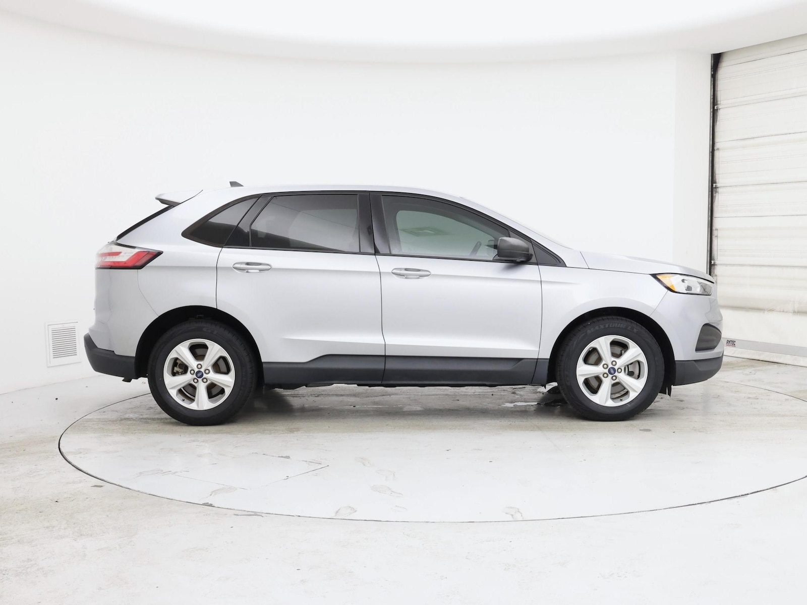 2022 Ford Edge SE - Photo 8