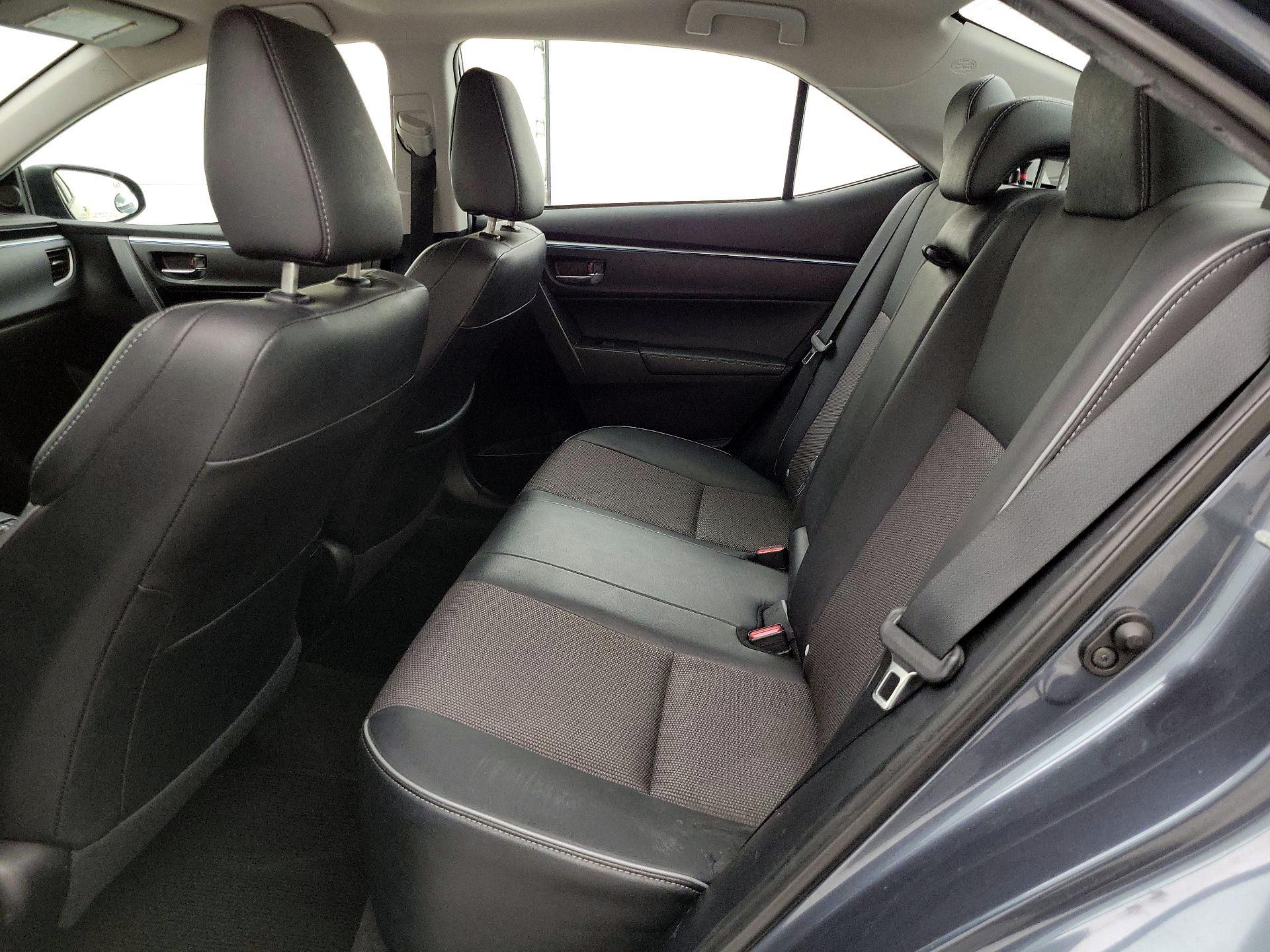Thumbnail: 2015 Toyota Corolla - 19