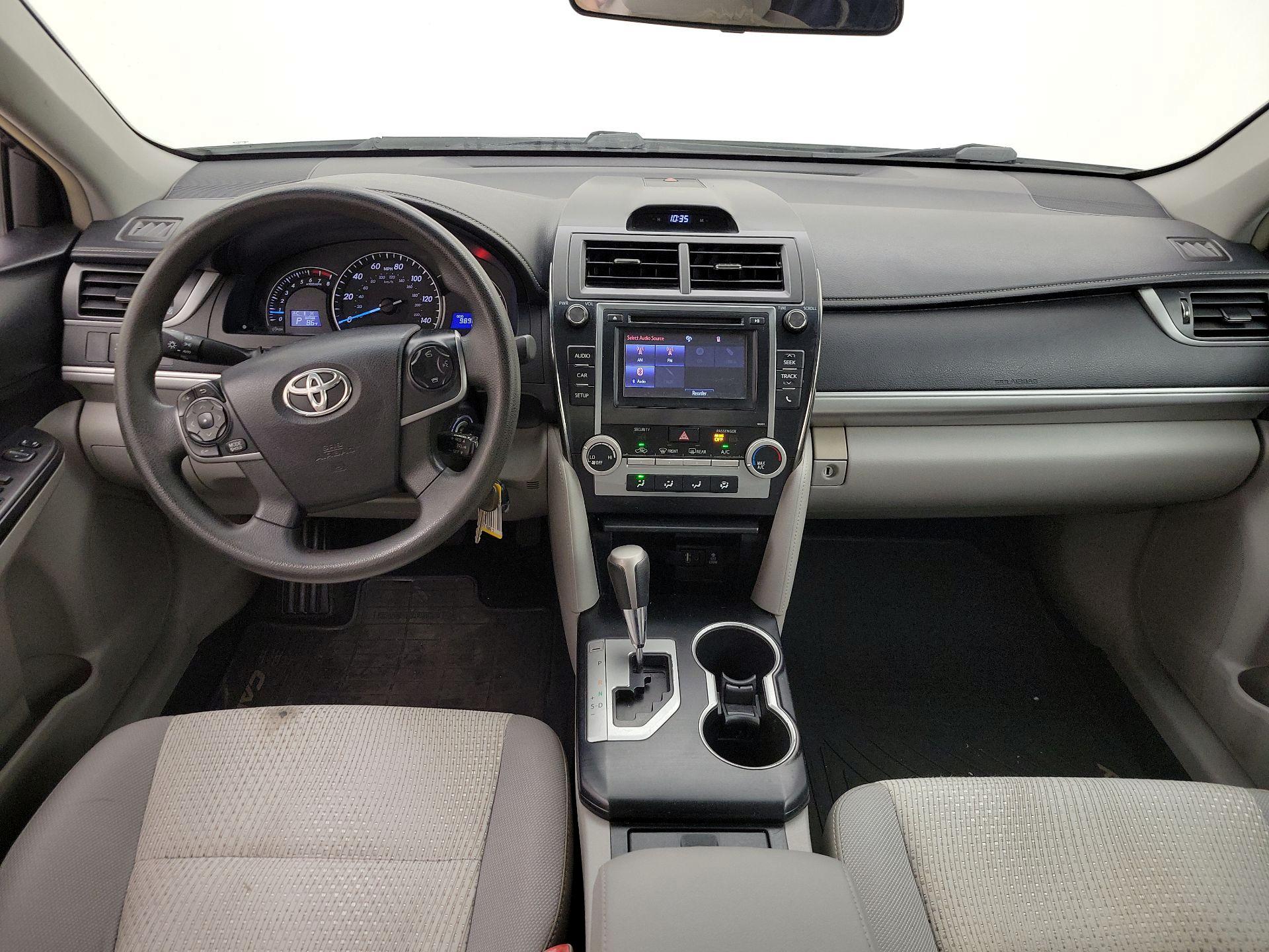 Thumbnail: 2014 Toyota Camry - 9