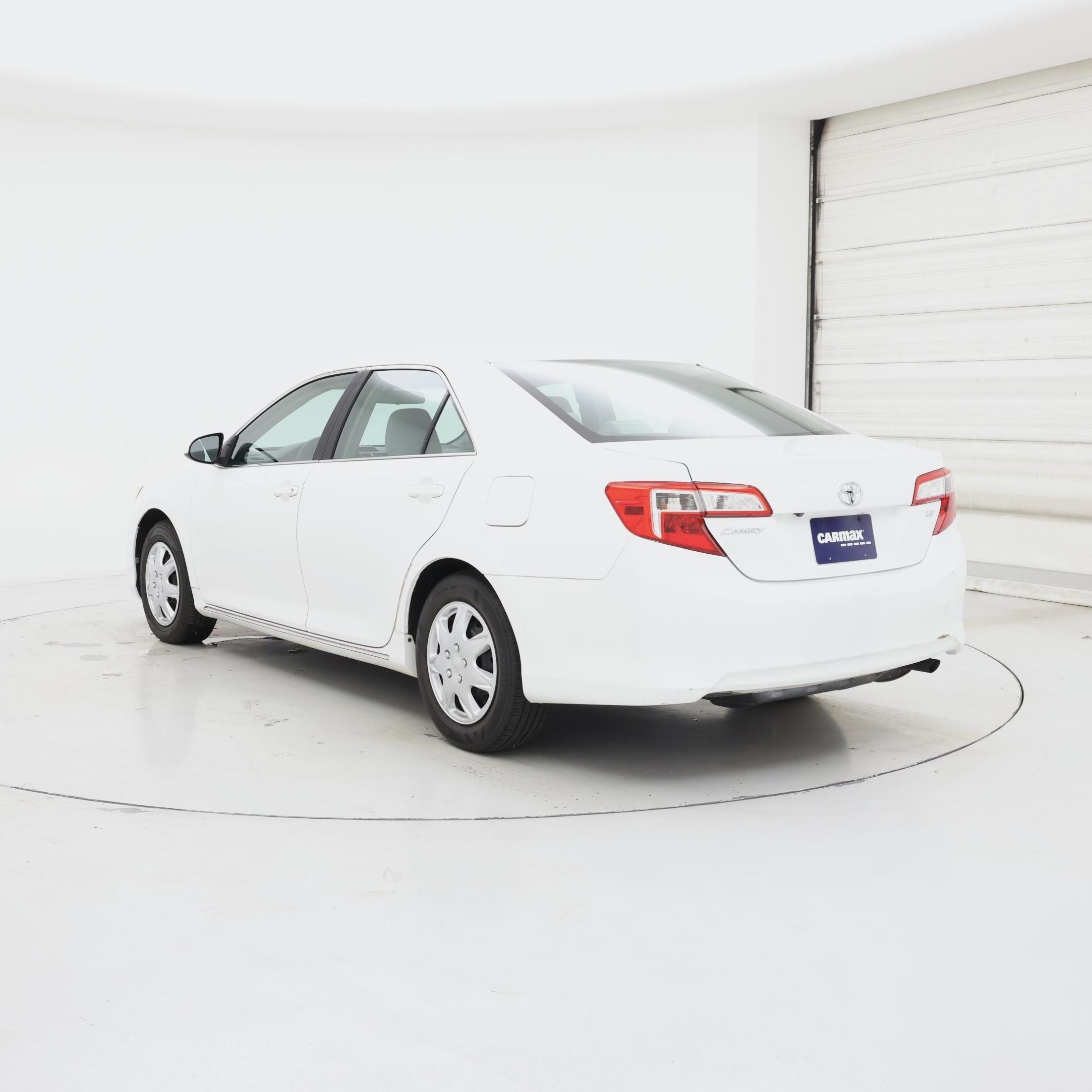 Thumbnail: 2014 Toyota Camry - 2