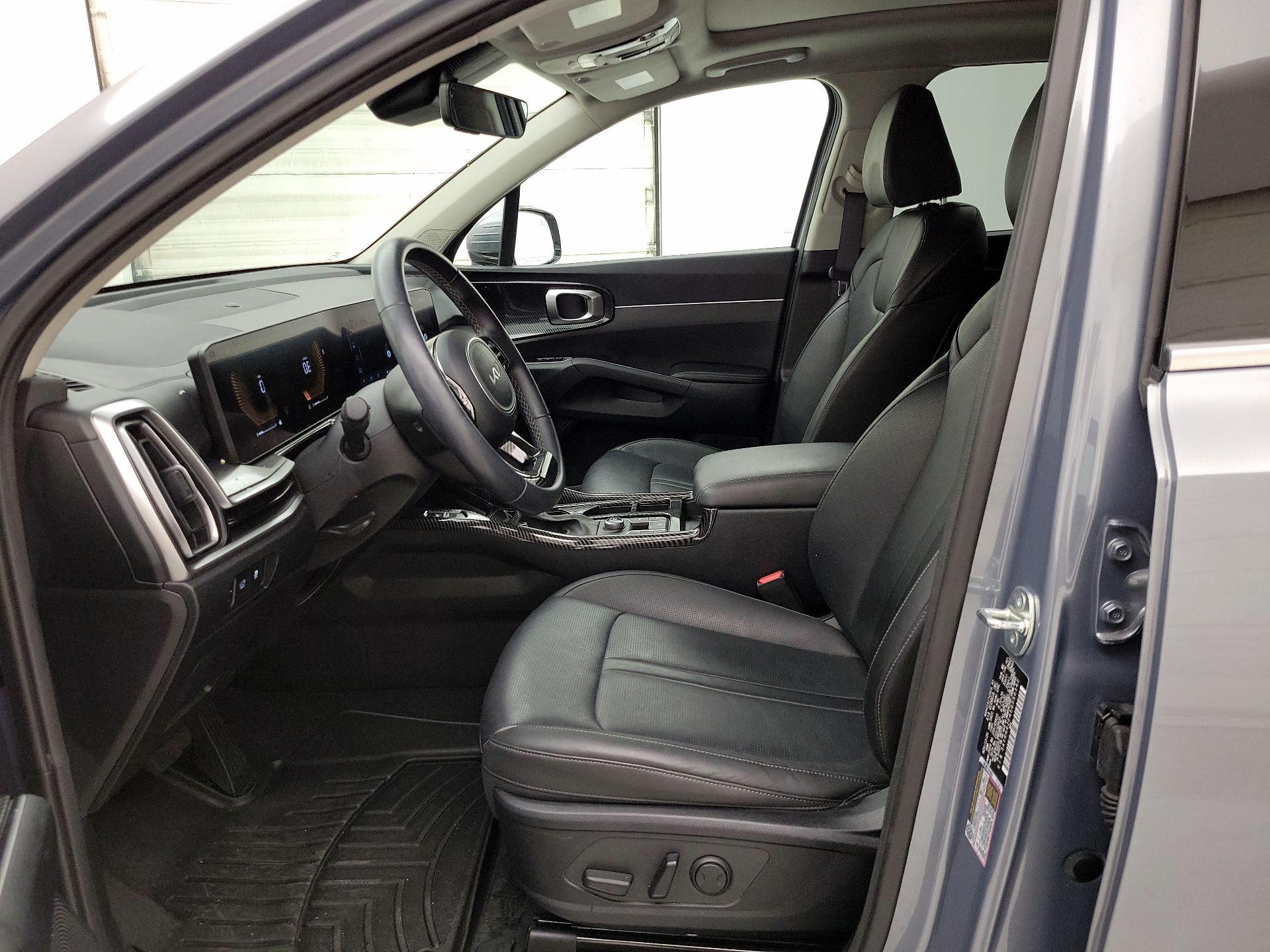 Thumbnail: 2025 Kia Sorento - 11
