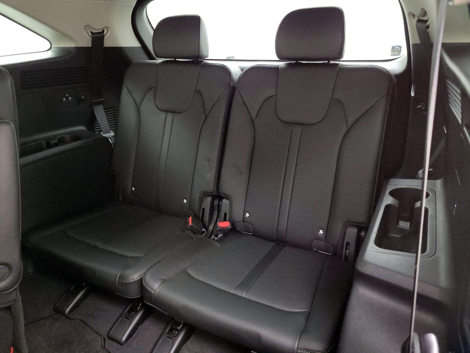 2025 Kia Sorento EX - Photo 23