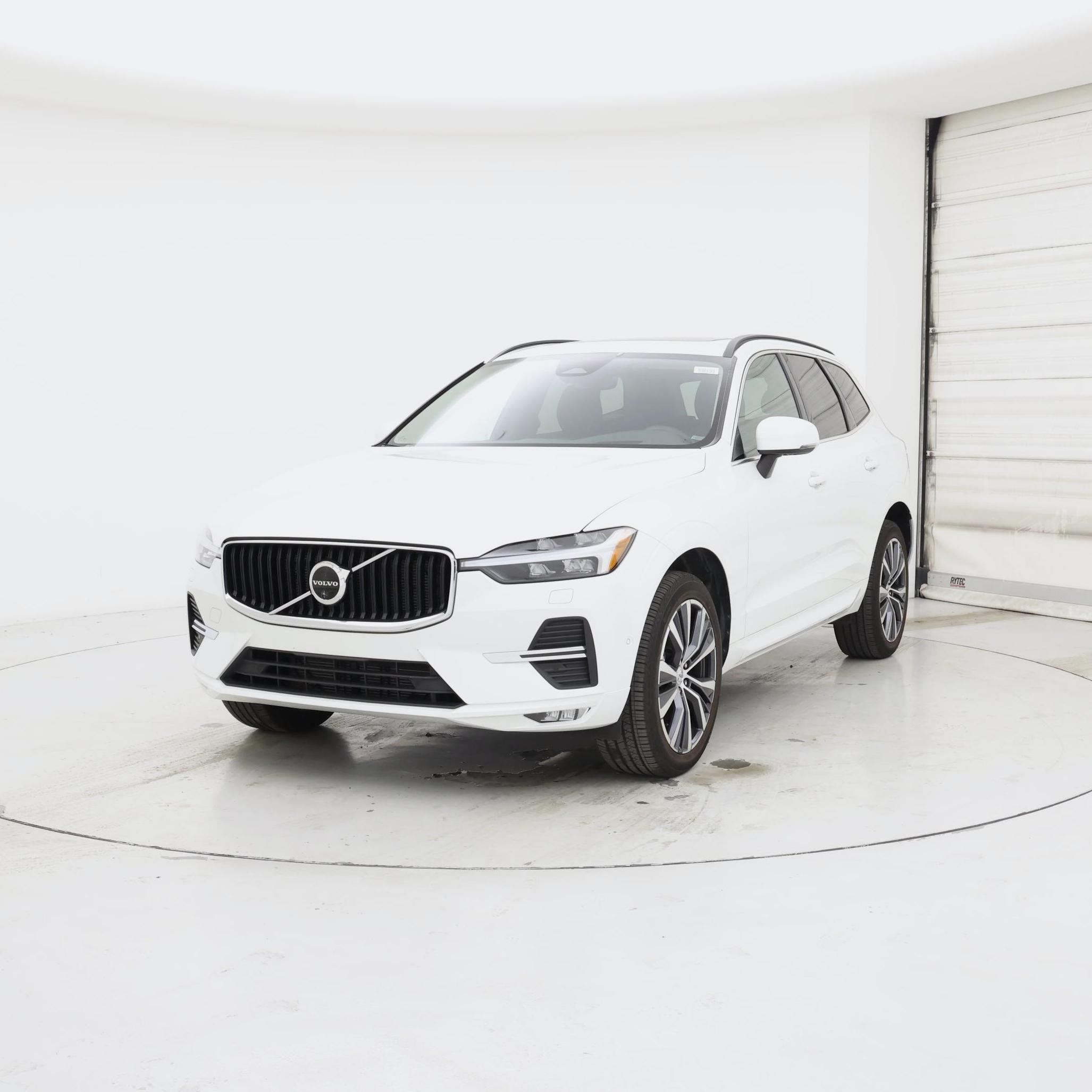 Thumbnail: 2022 Volvo XC60 - 4
