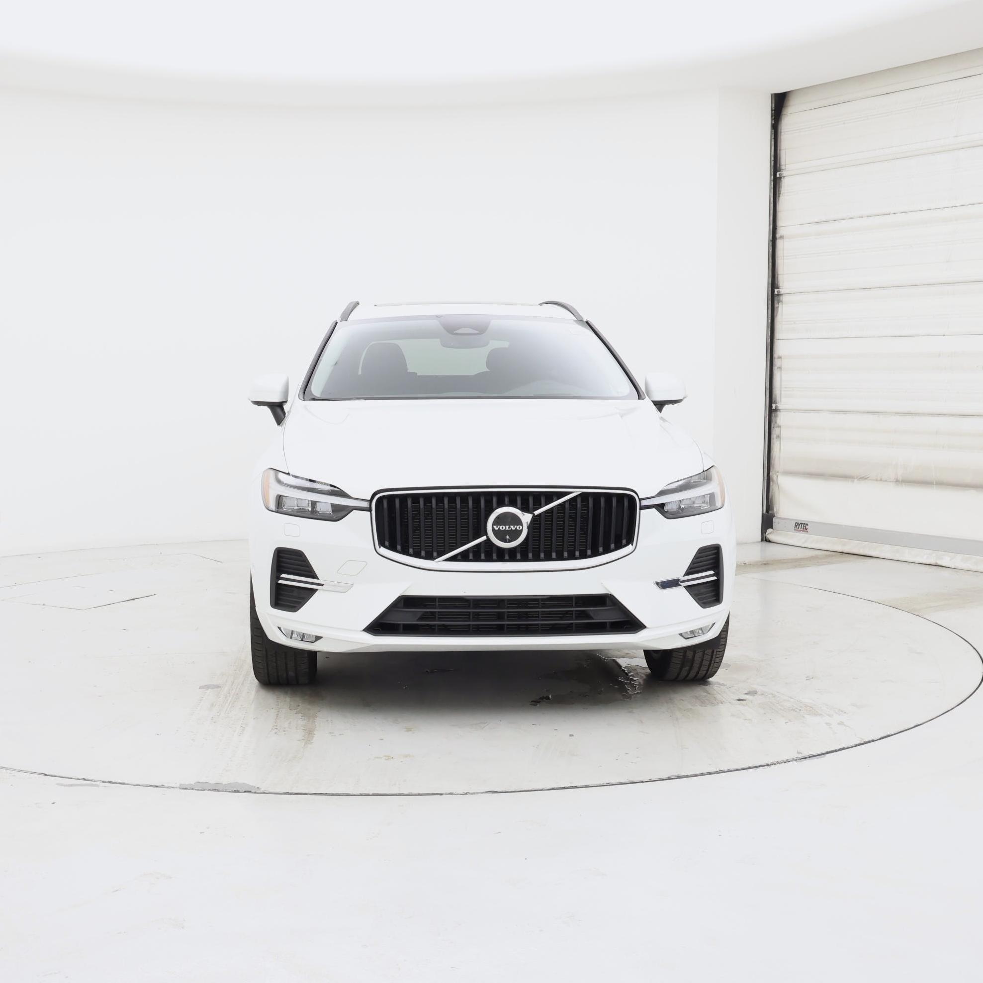 Thumbnail: 2022 Volvo XC60 - 5