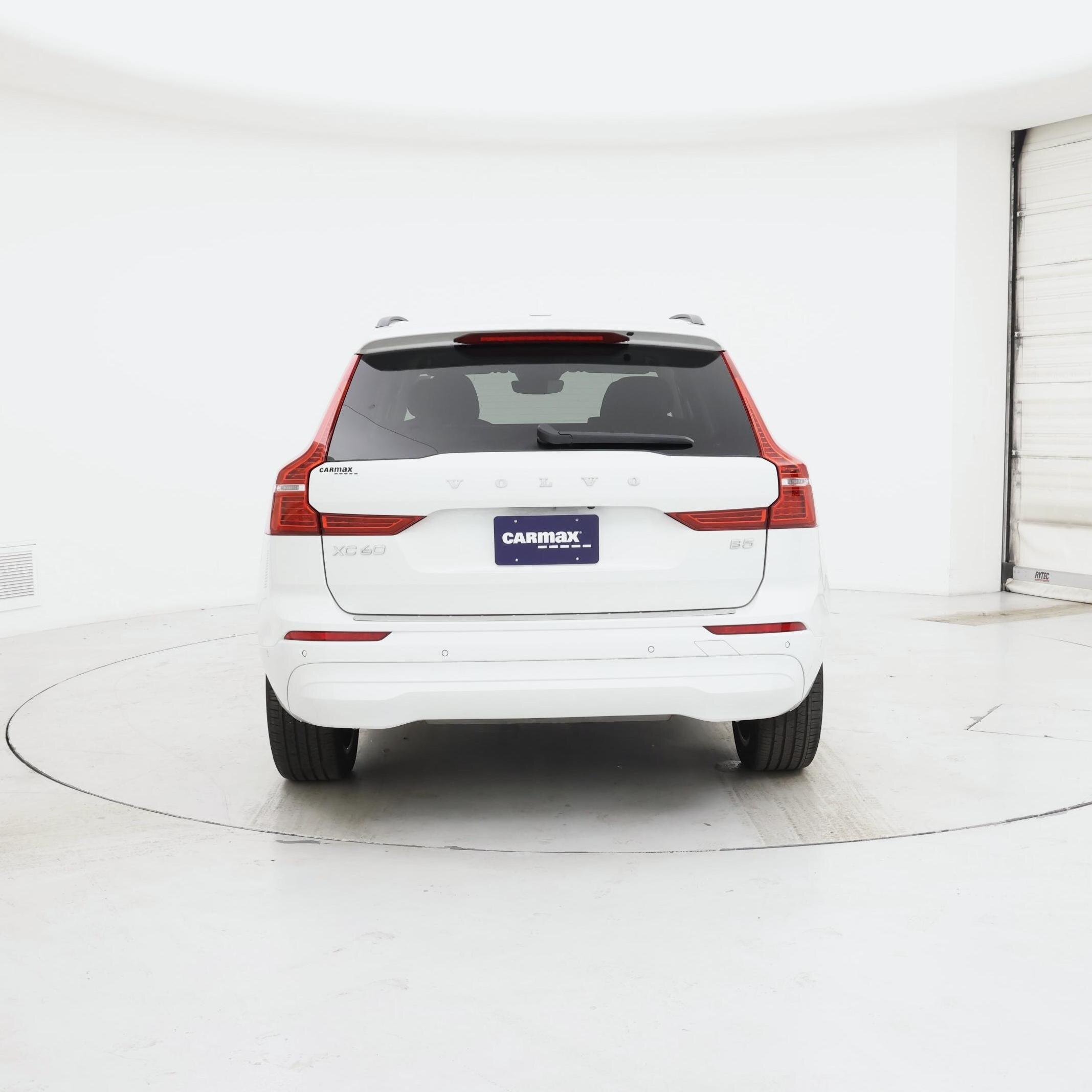 Thumbnail: 2022 Volvo XC60 - 6