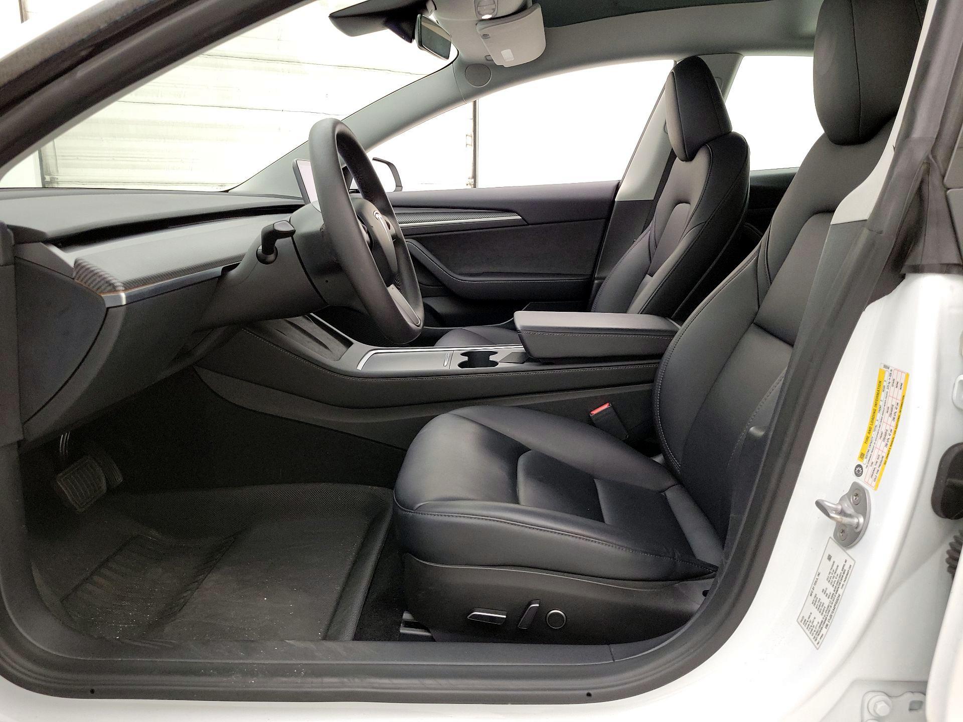 Thumbnail: 2021 Tesla Model 3 - 11